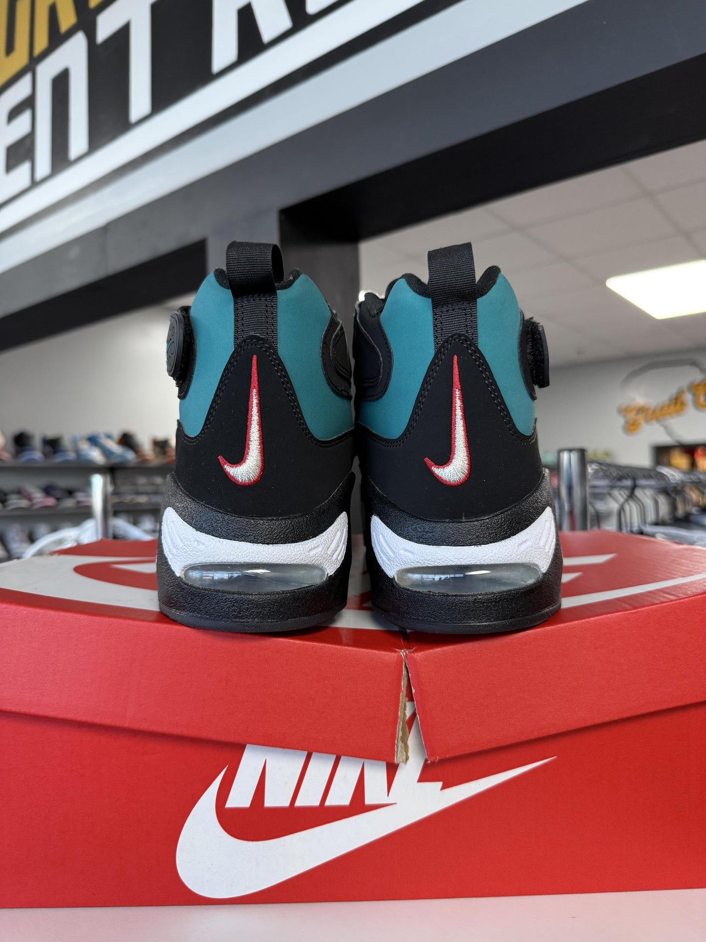 Air Griffey Max 1 "Fresh Water" Used Size 10