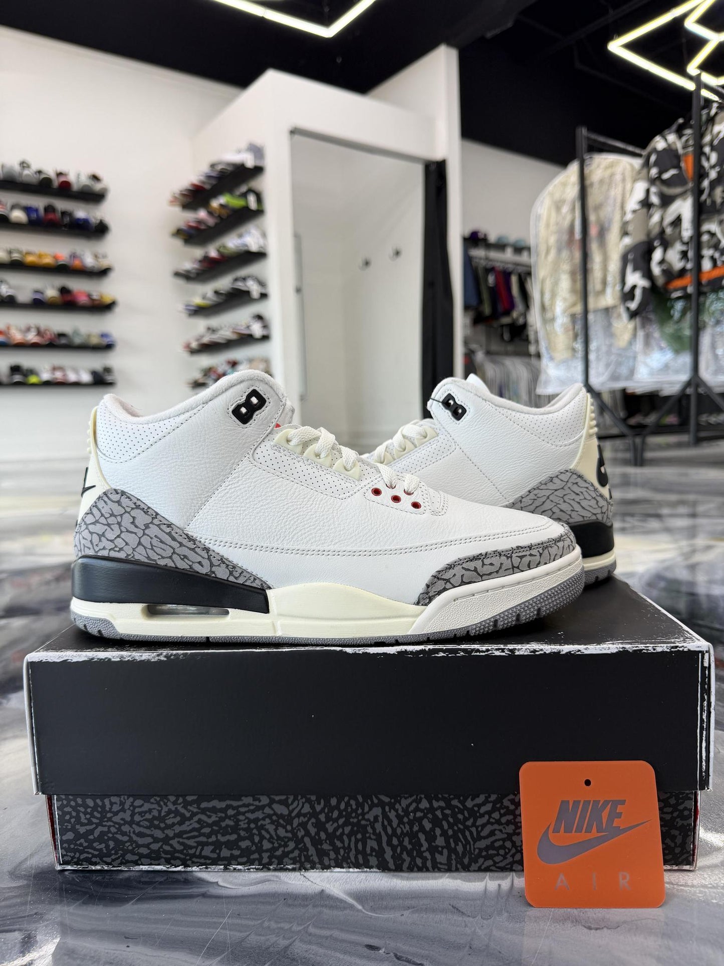 Jordan 3 "Reimagined" Used Size 9.5