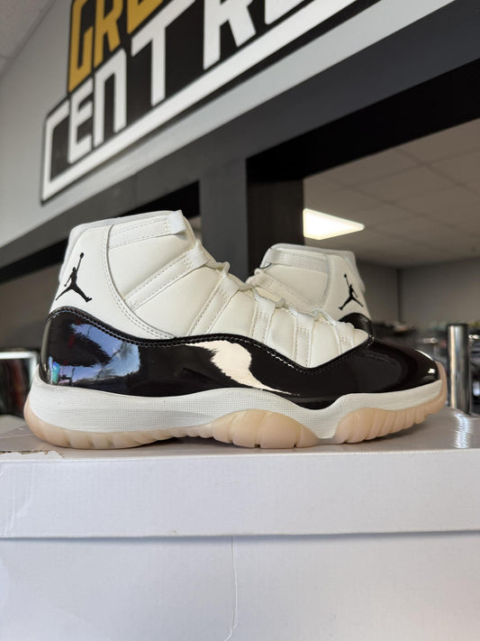 Jordan 11 "Neapolitan" Used Size 7.5