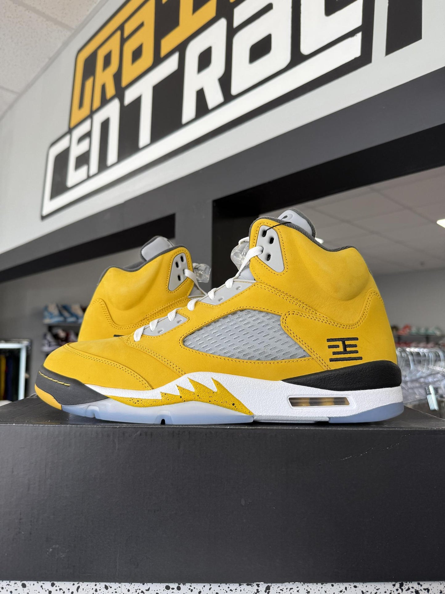 Jordan 5 "Tokyo" Used Size 13