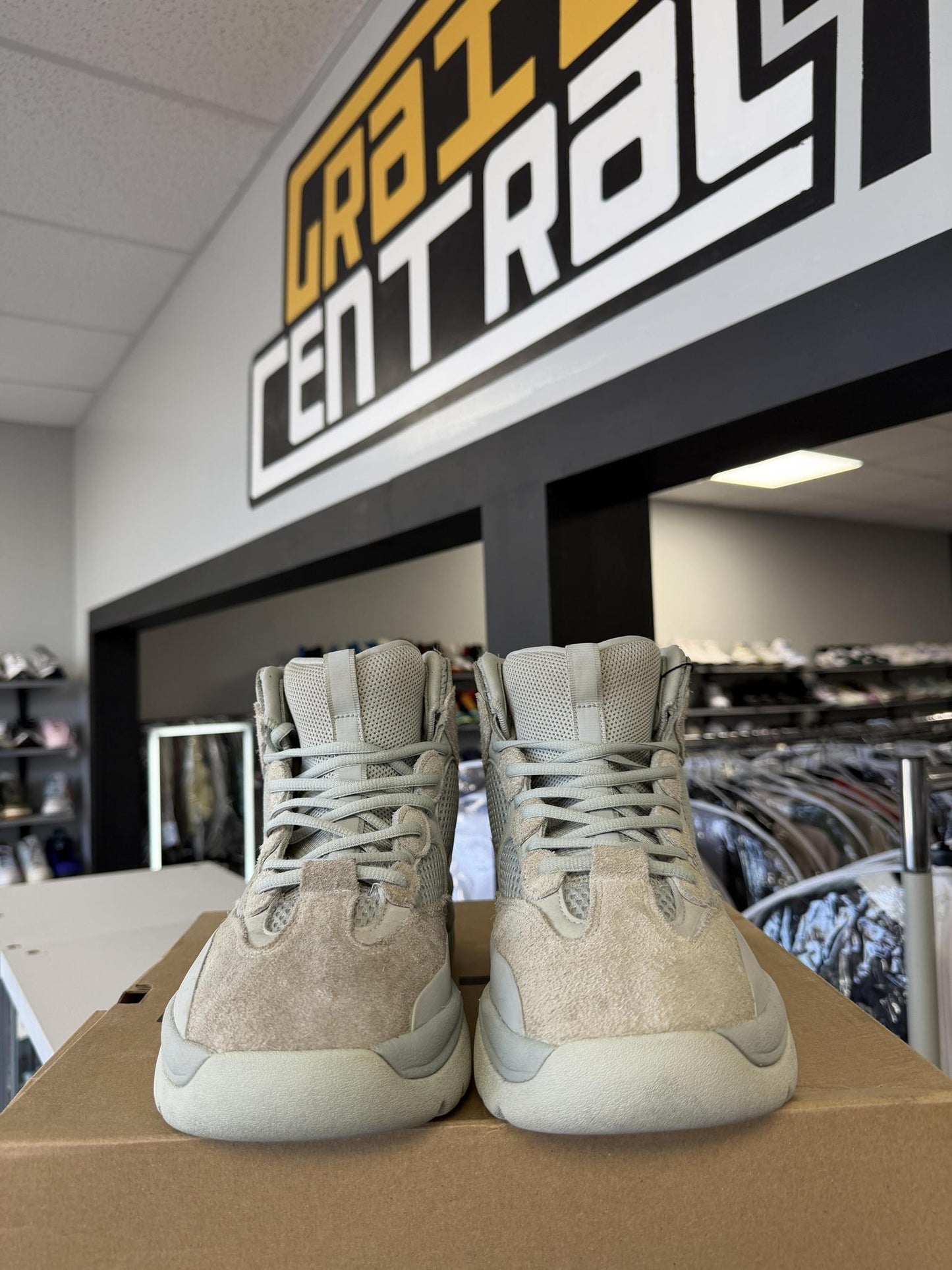 Yeezy DSRT Boot "Salt" Used Size 9.5