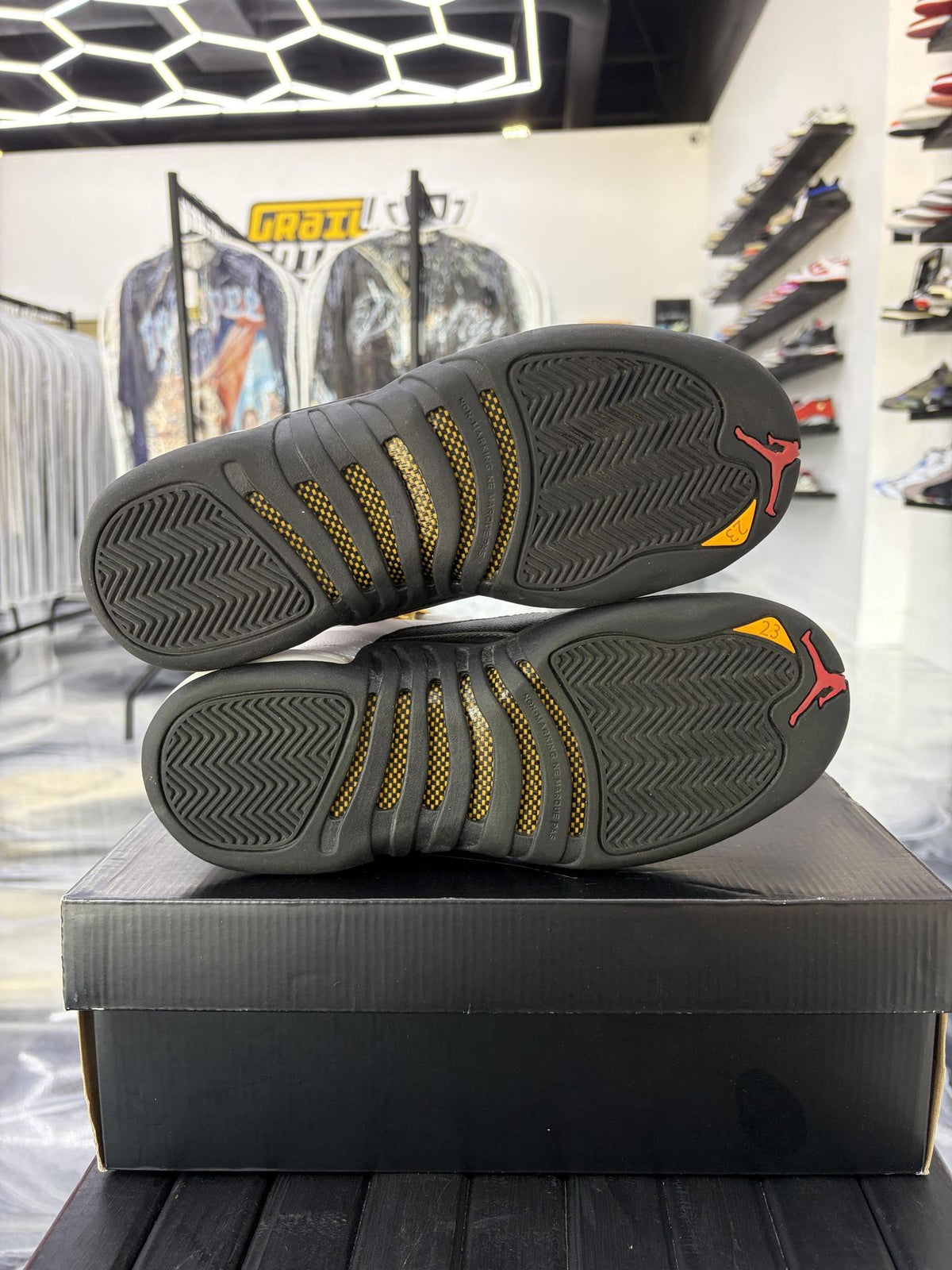Jordan 12 "Taxi 2013" Used Size 6.5Y/8W