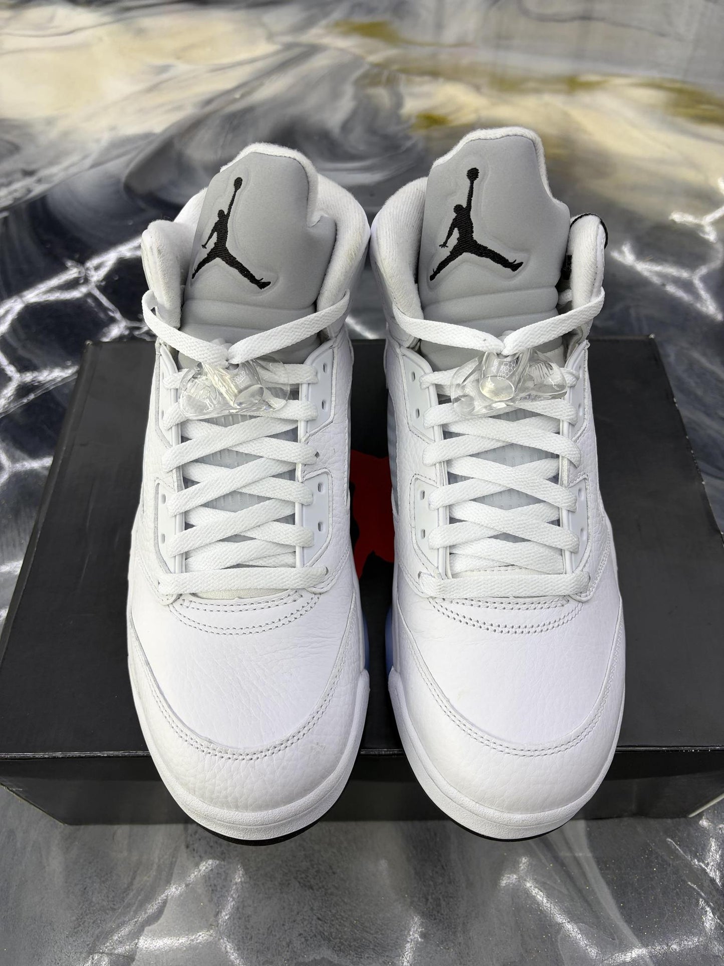 Jordan 5 "White Metallic" Used Size 9