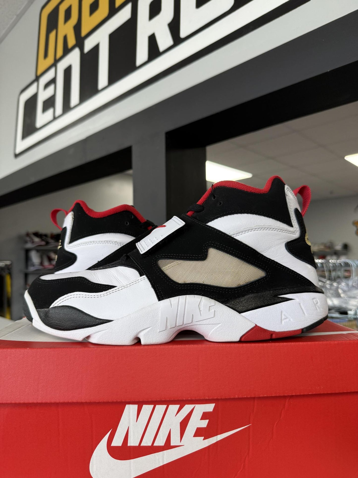 Air Diamond Turf "49ers" Used Size 11.5