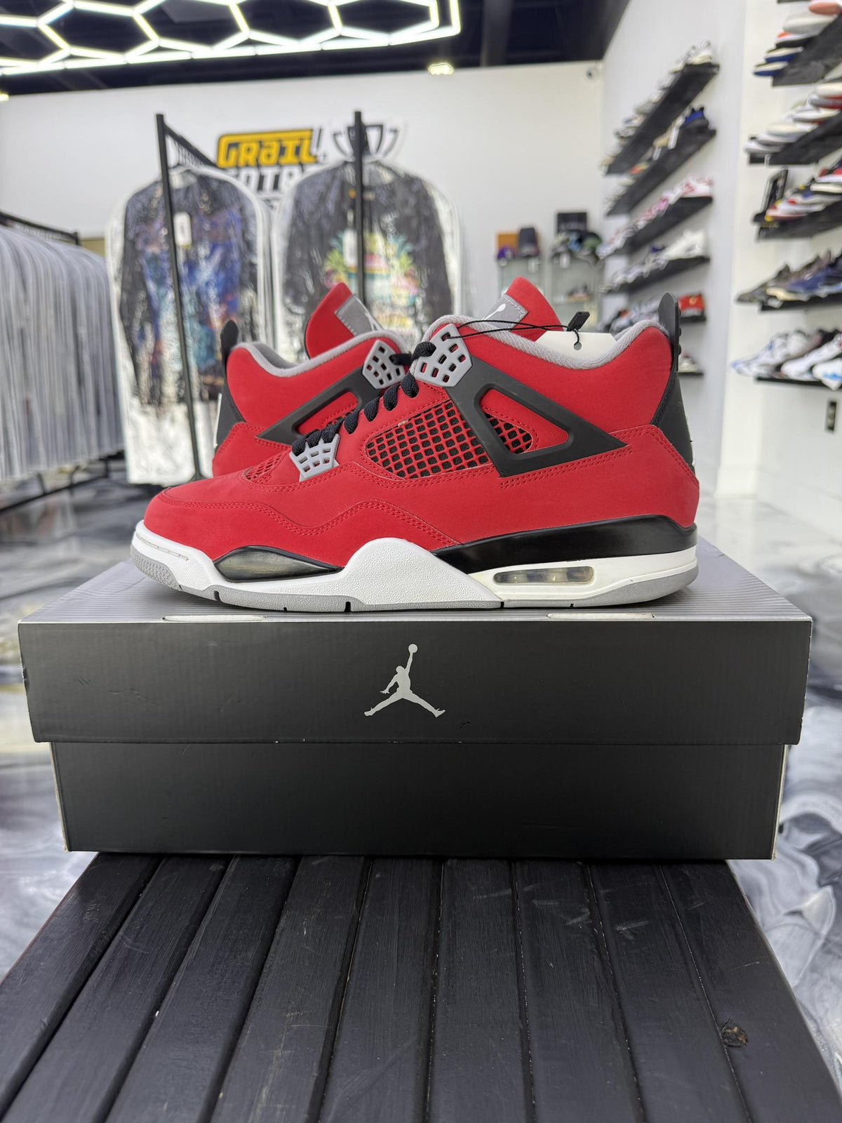 Jordan 4 "Toro Bravo" Used Size 11.5