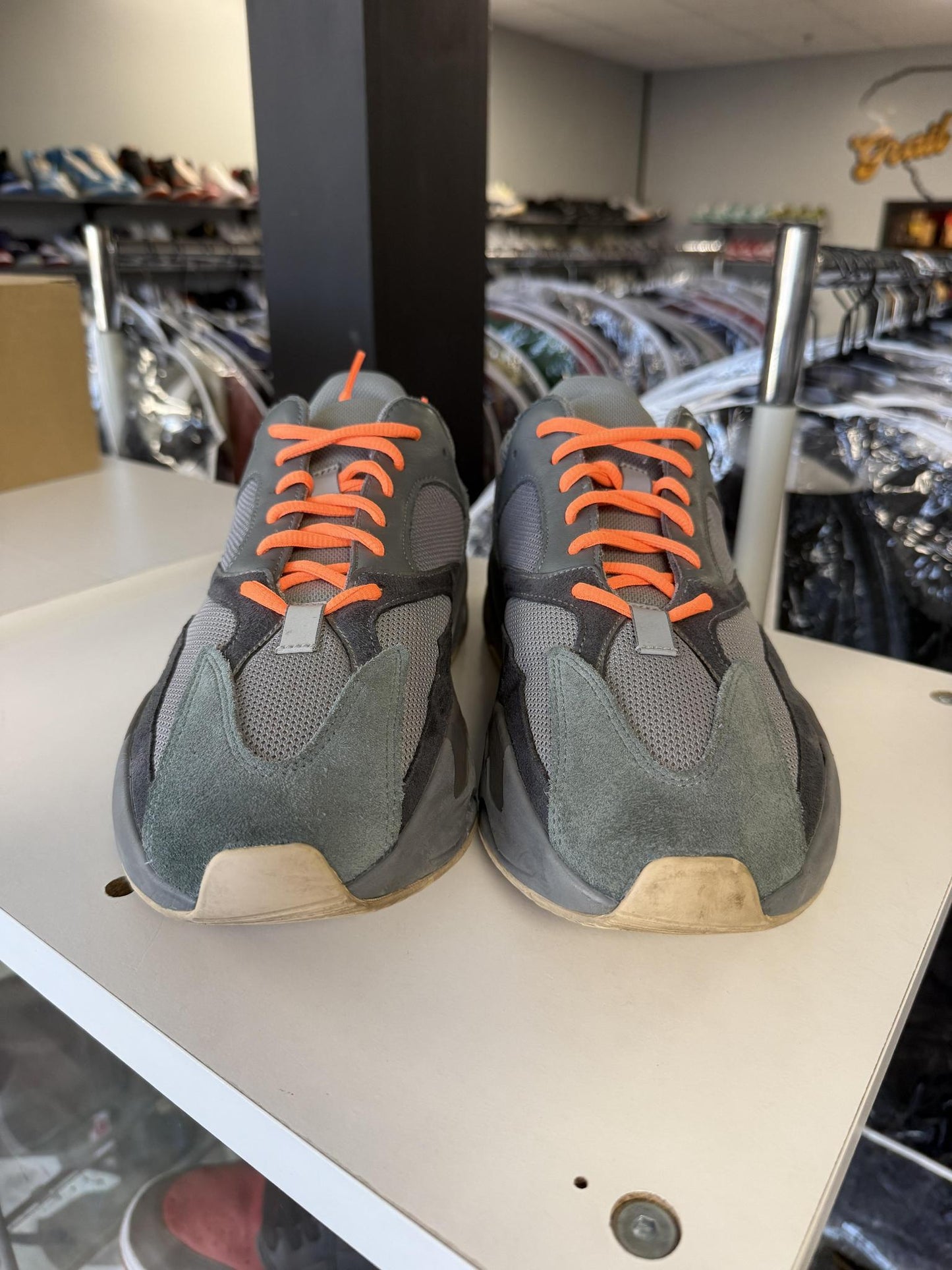 Yeezy 700 "Teal Blue" Used Size 12