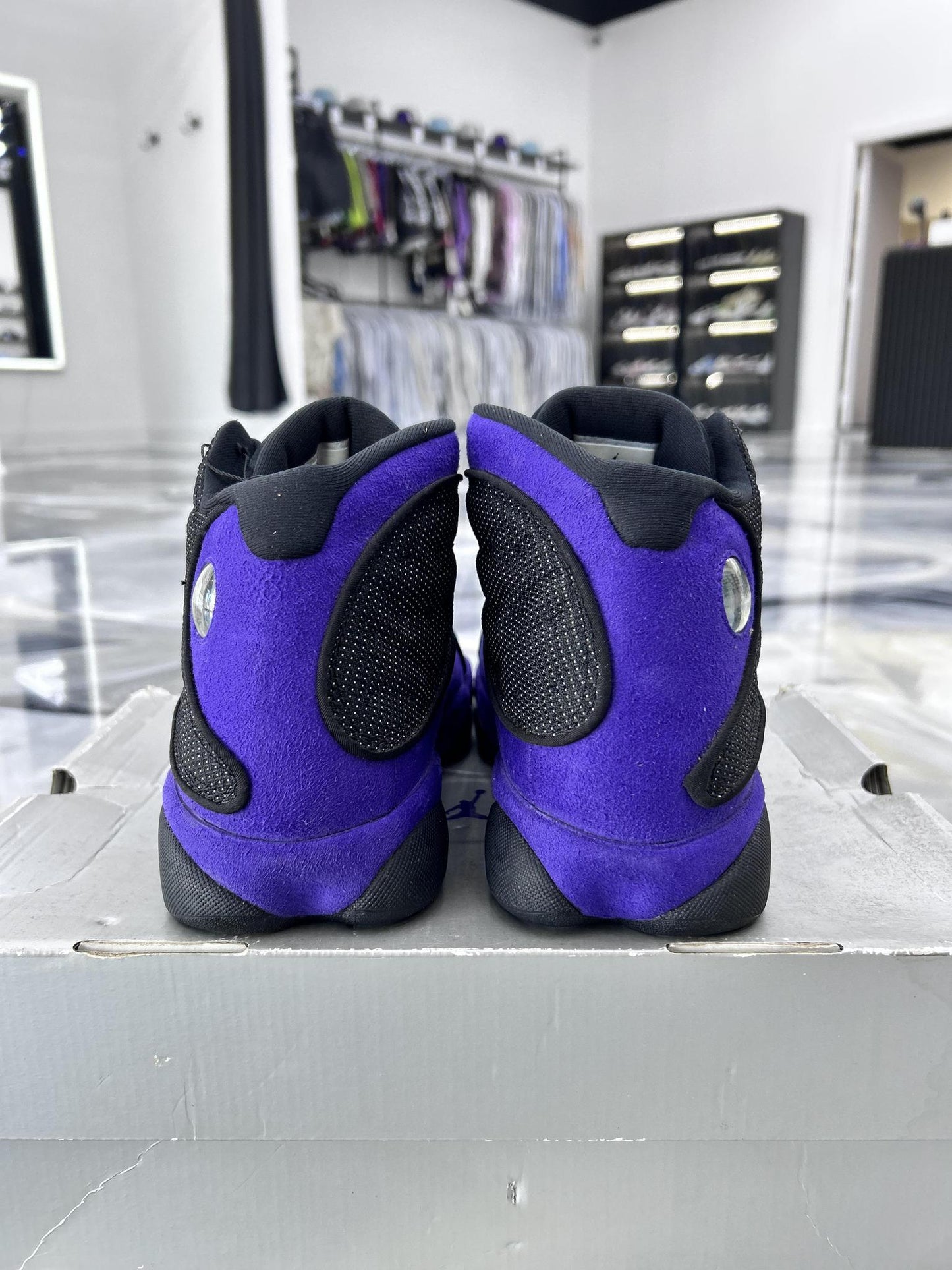 Jordan 13 "Court Purple" Used Size 10.5