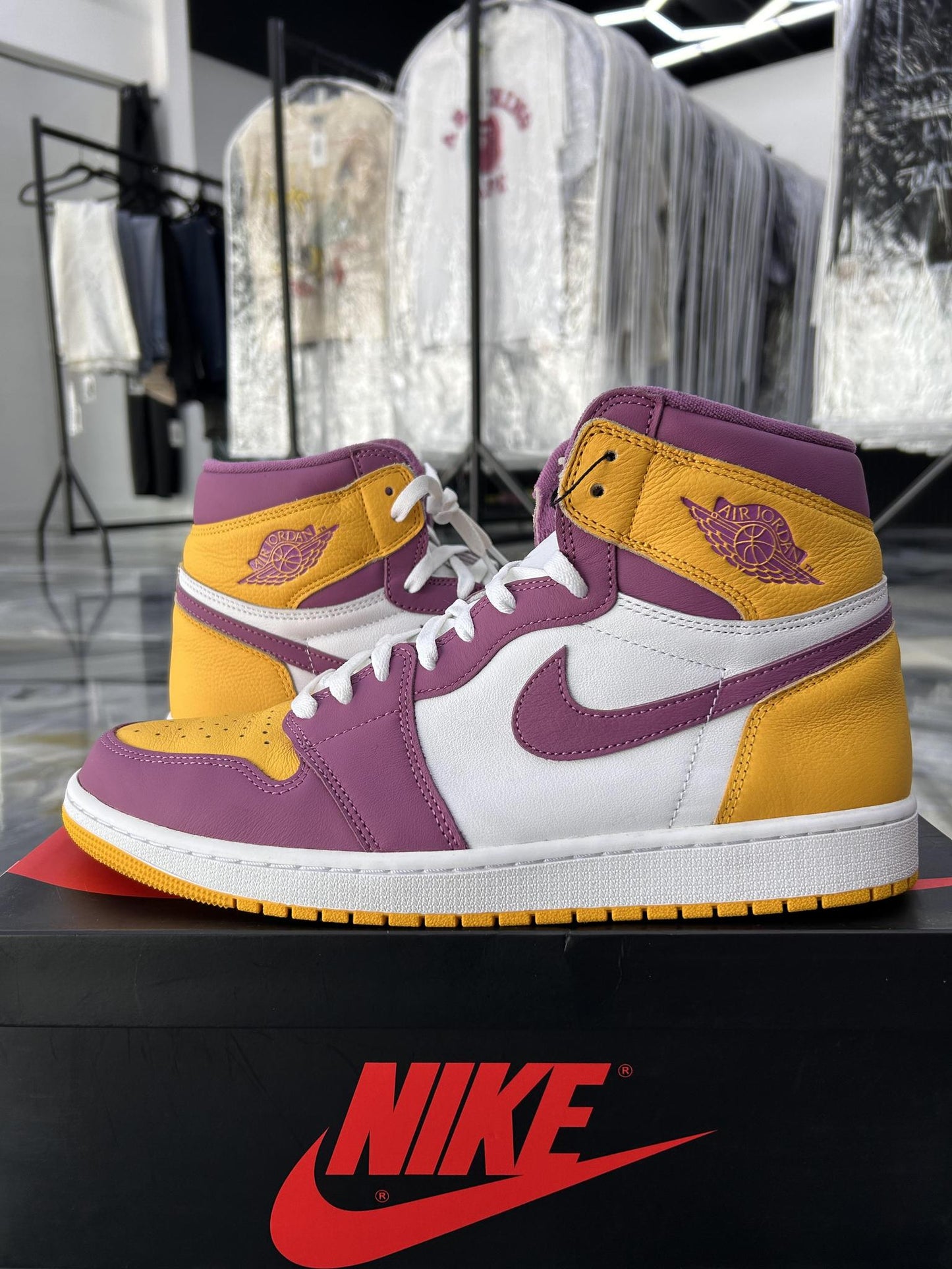 Jordan 1 "Brotherhood" Used Size 13
