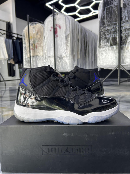 Jordan 11 "Space Jam" Used Size 12