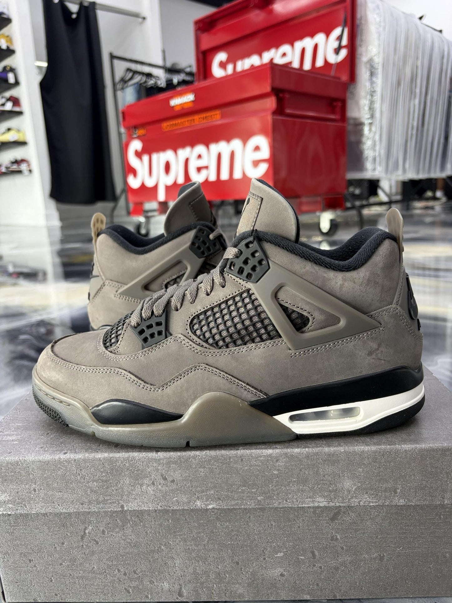 Jordan 4 "Cave Stone" Used Size 10