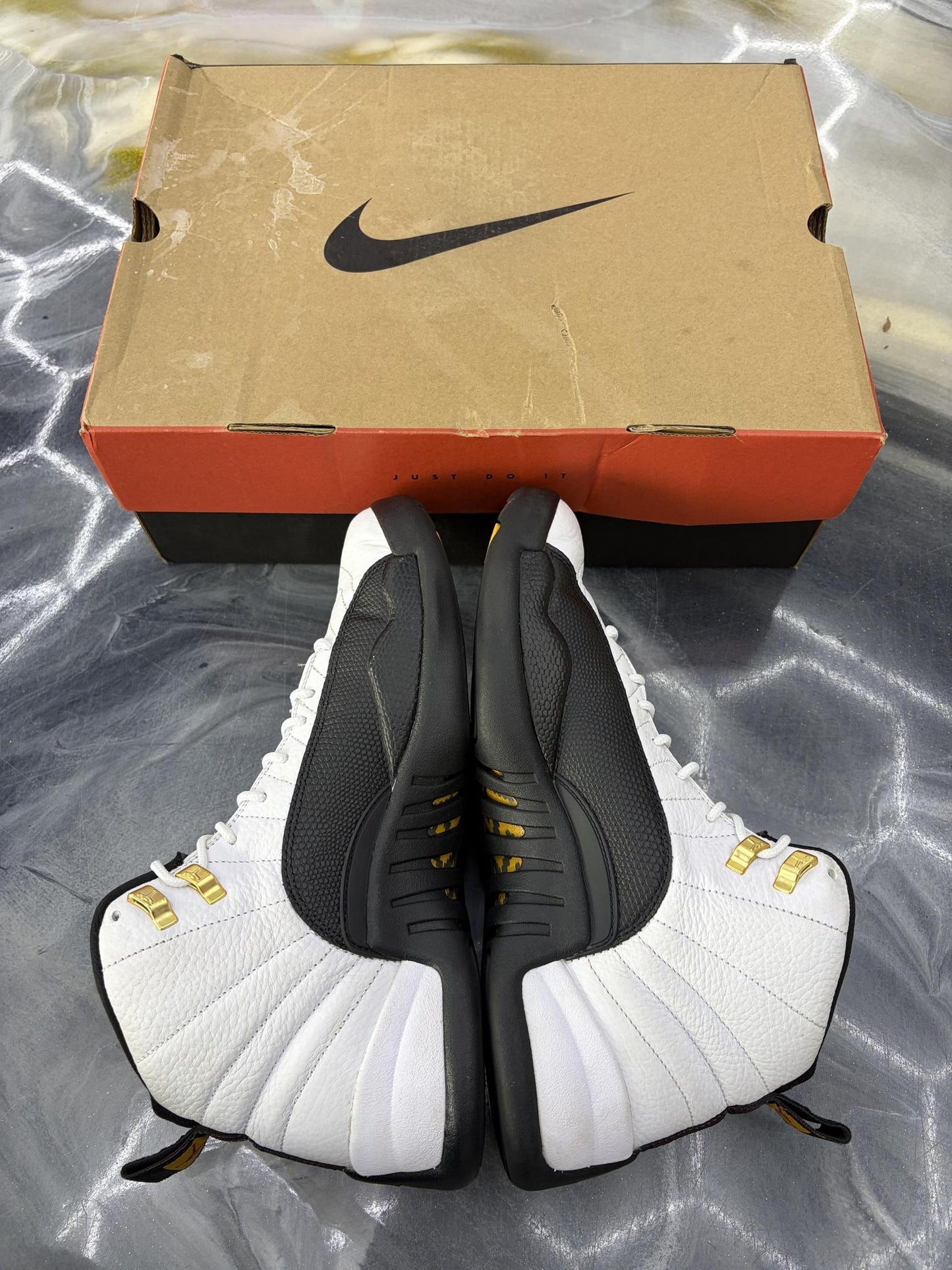 Jordan 12 "Taxi" Used Size 10.5