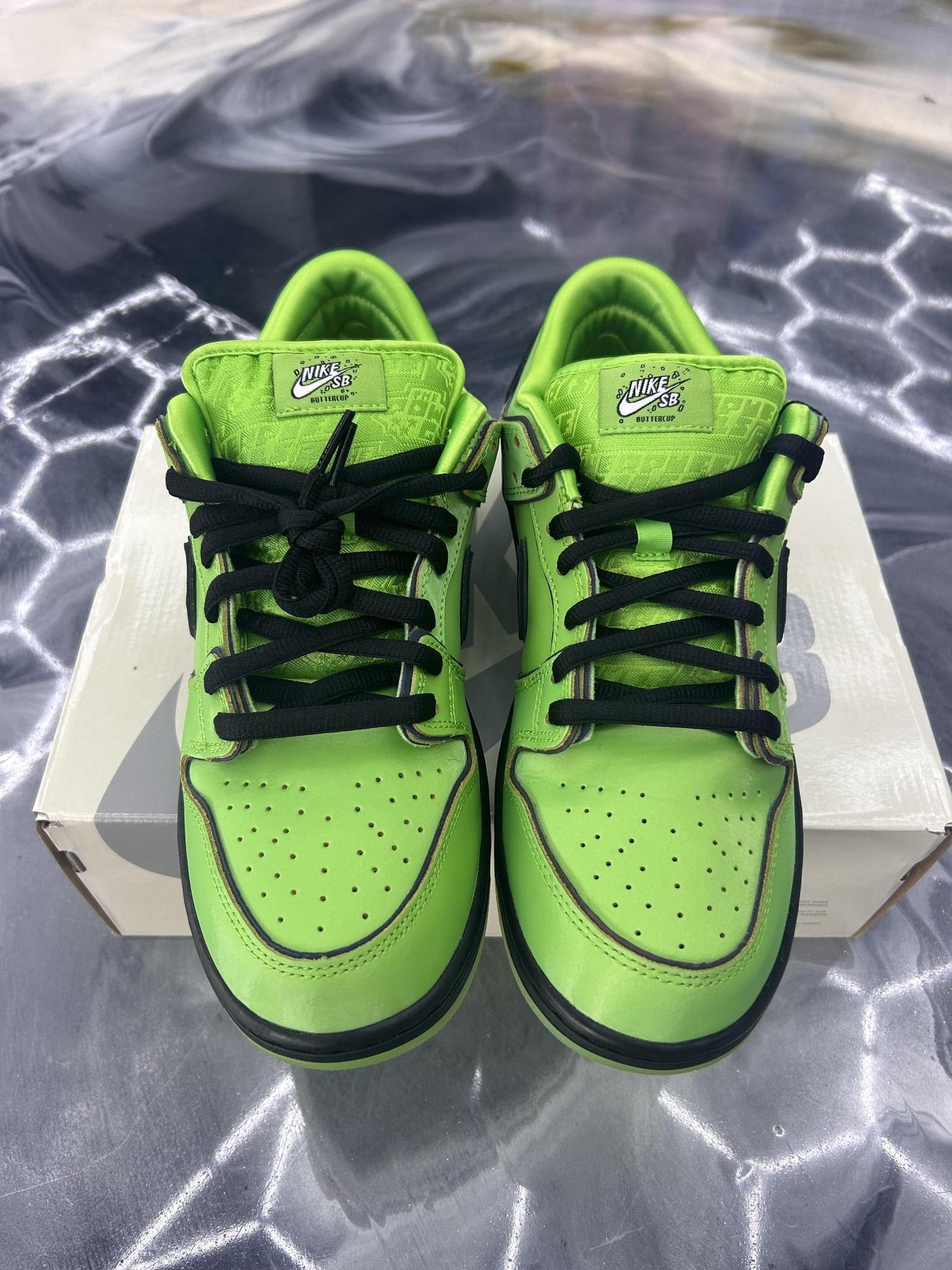 Dunk Low SB "Buttercup Power Puff Girls" Used Size 9