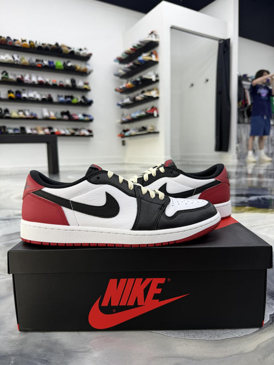 Jordan 1 Black Toe Low Used Size 10.5