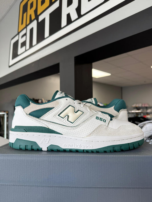 New Balance 550 "Green/White" Used Size 11