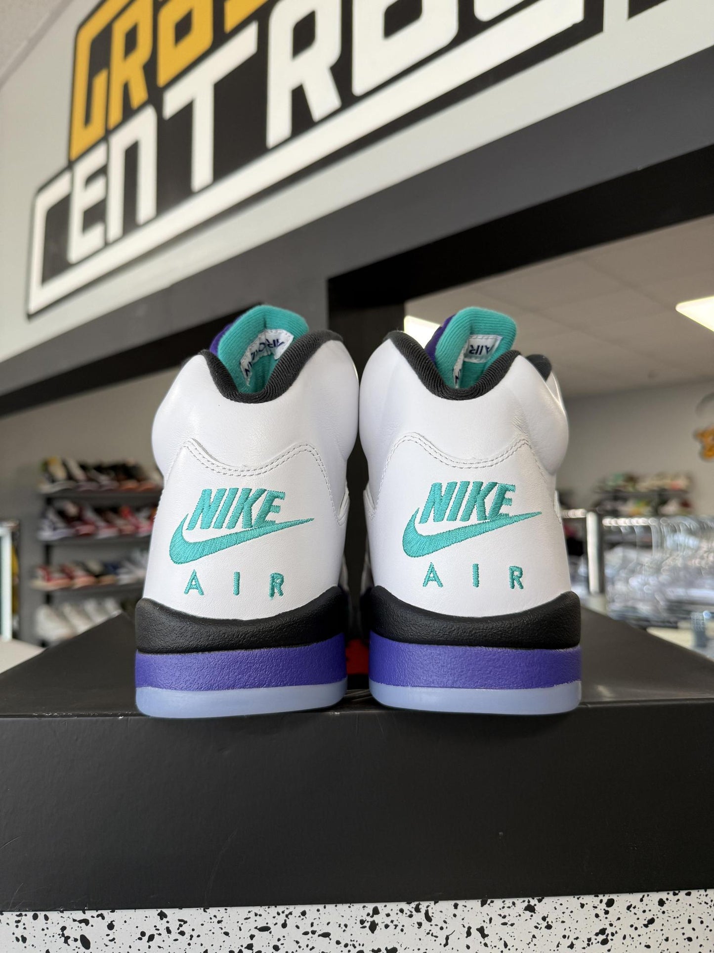 Jordan 5 "Grape" Used Size 13