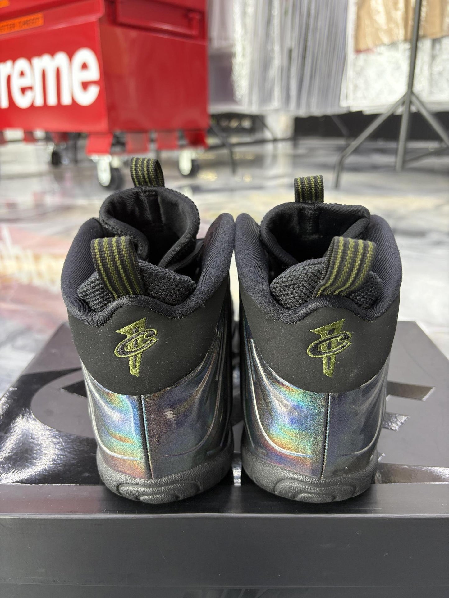 Nike Air Foamposite One "Legion Green" Used Size 7Y/8.5W