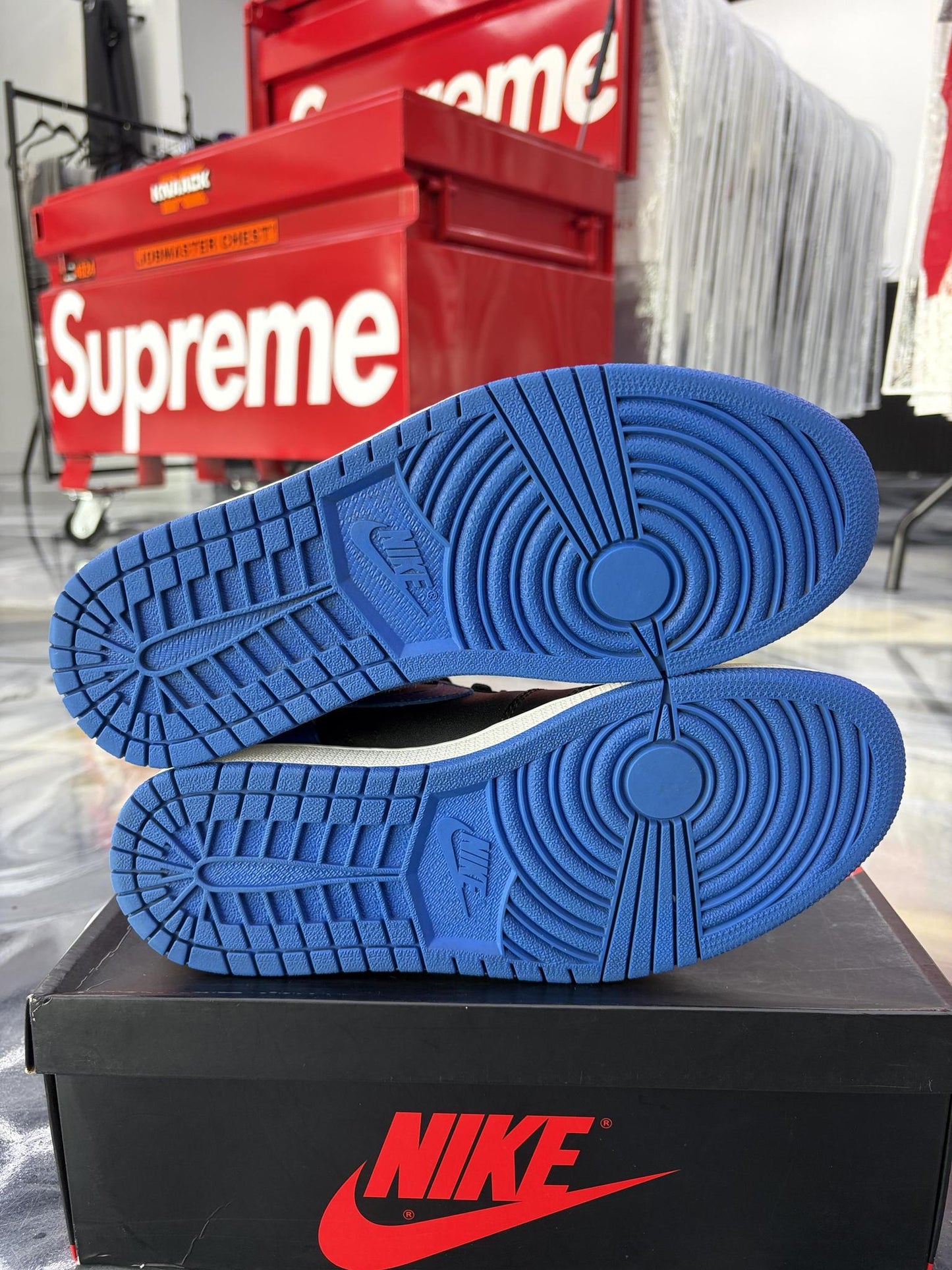 Jordan 1 High "Royal" Used Size 9