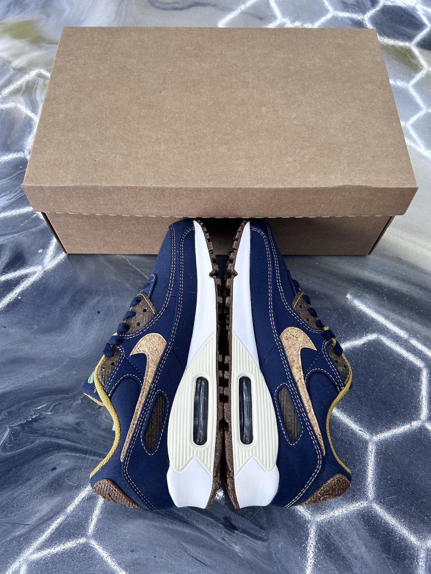Nike Air Max 90 "Obsidian Cork" Used Size 6Y/7.5W