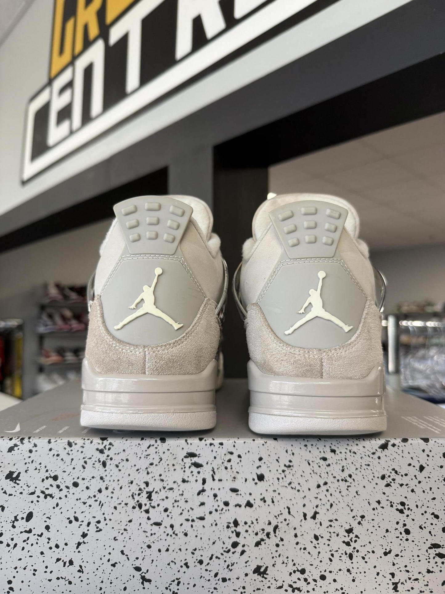 Jordan 4 "Frozen Moments" Used Size 8.5