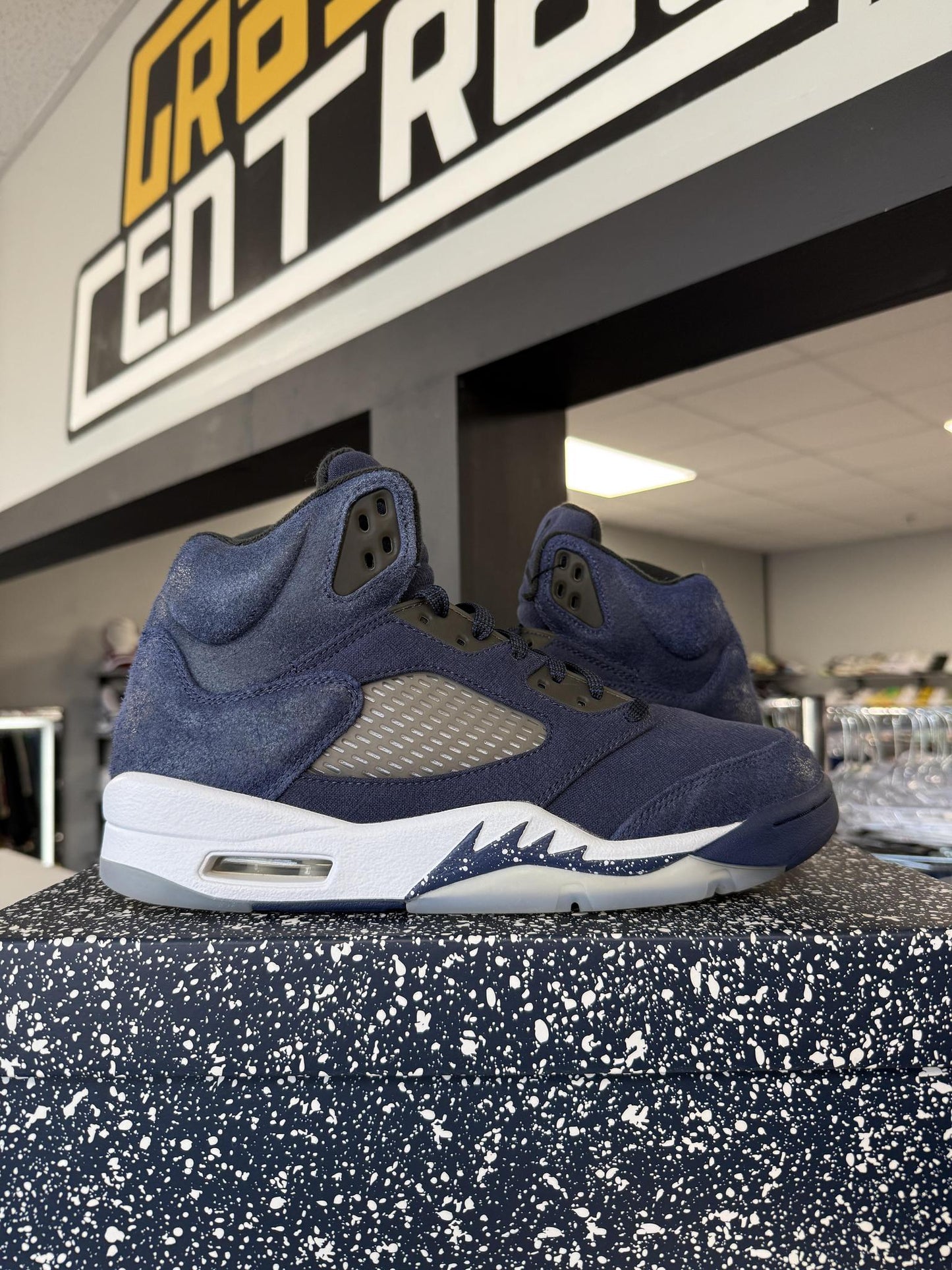 Jordan 5 "Midnight Navy" Used Size 9.5