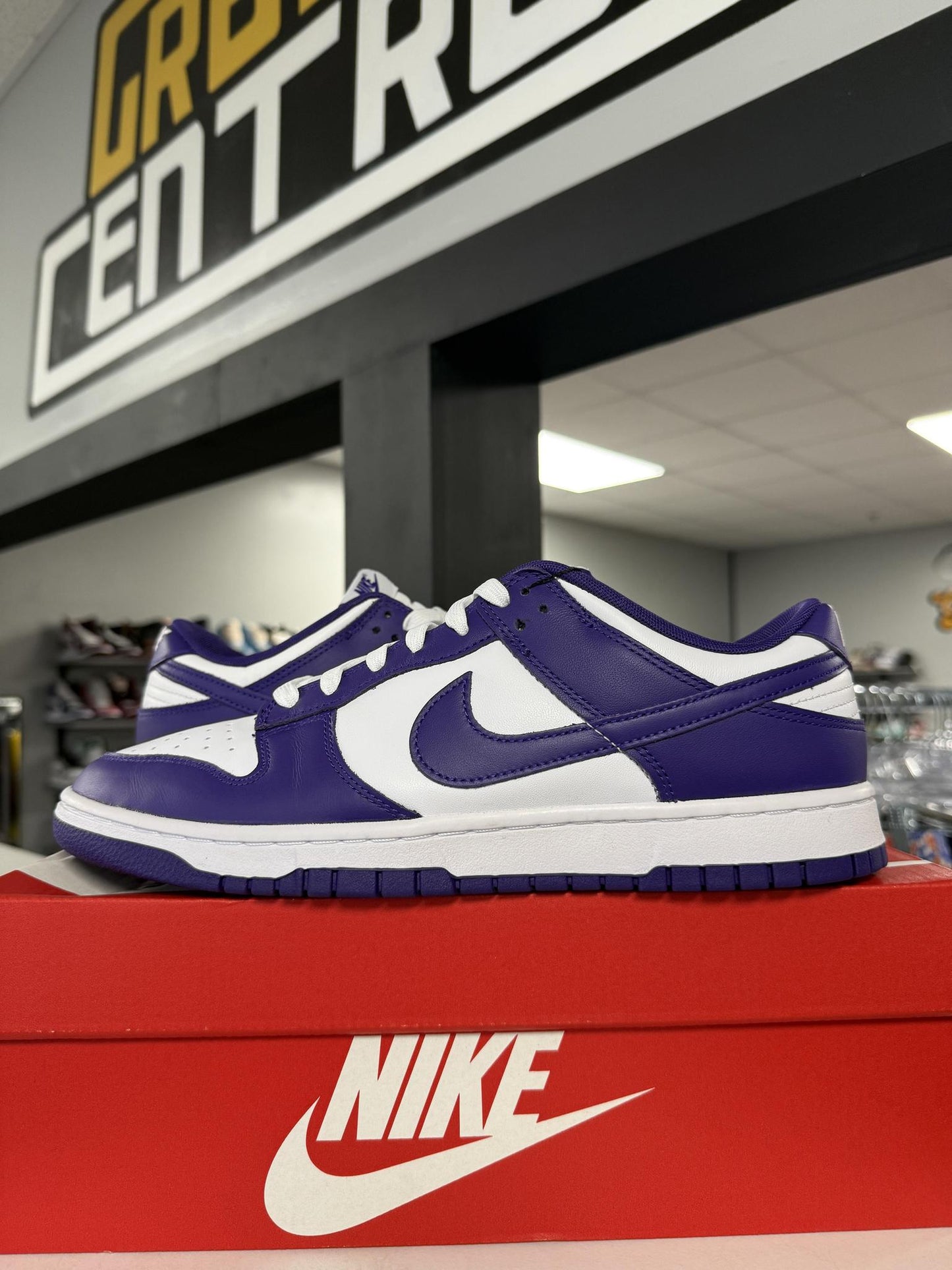 Nike Dunk Low "Court Purple" Used Size 11