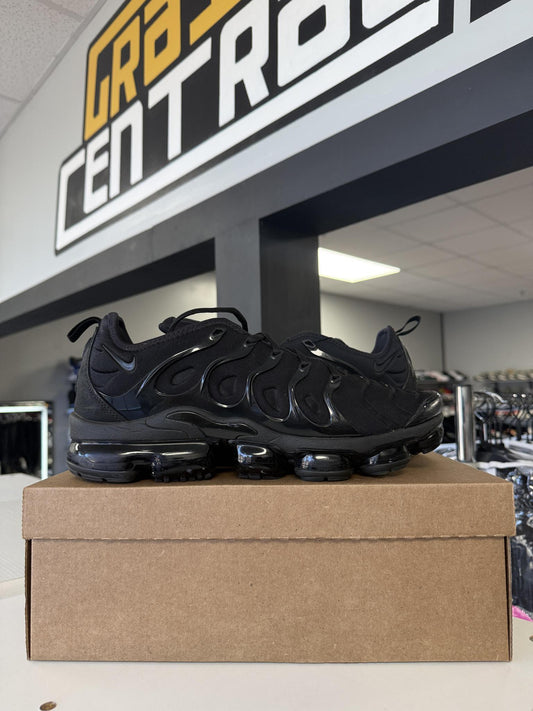 Nike VaporMax Plus "Triple Black" Used Size 12