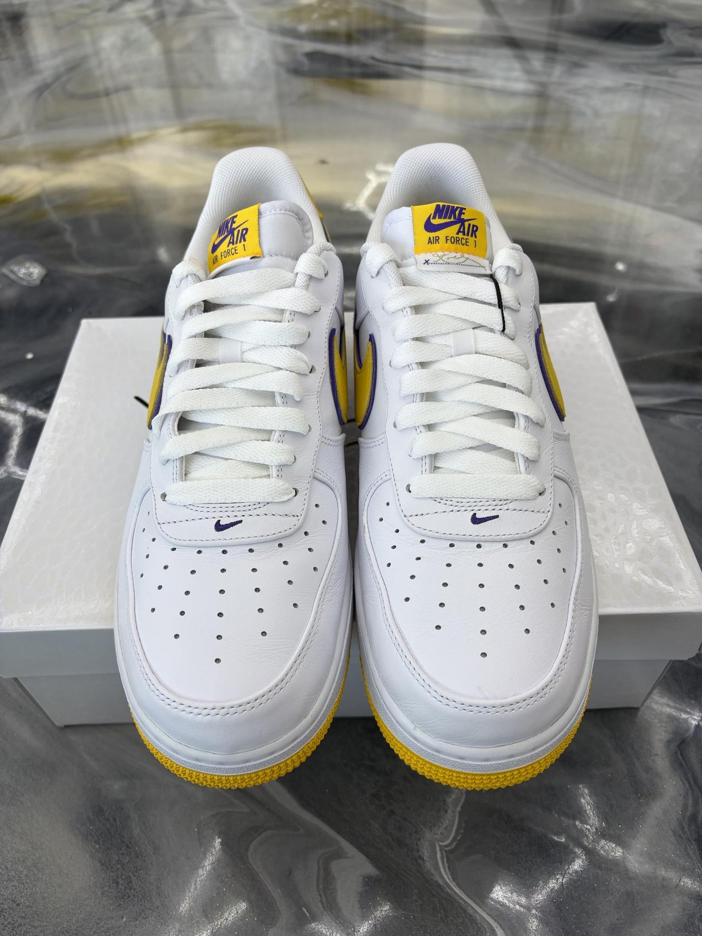 Nike Air Force 1 Low "Kobe Lakers Home" Used Size 12