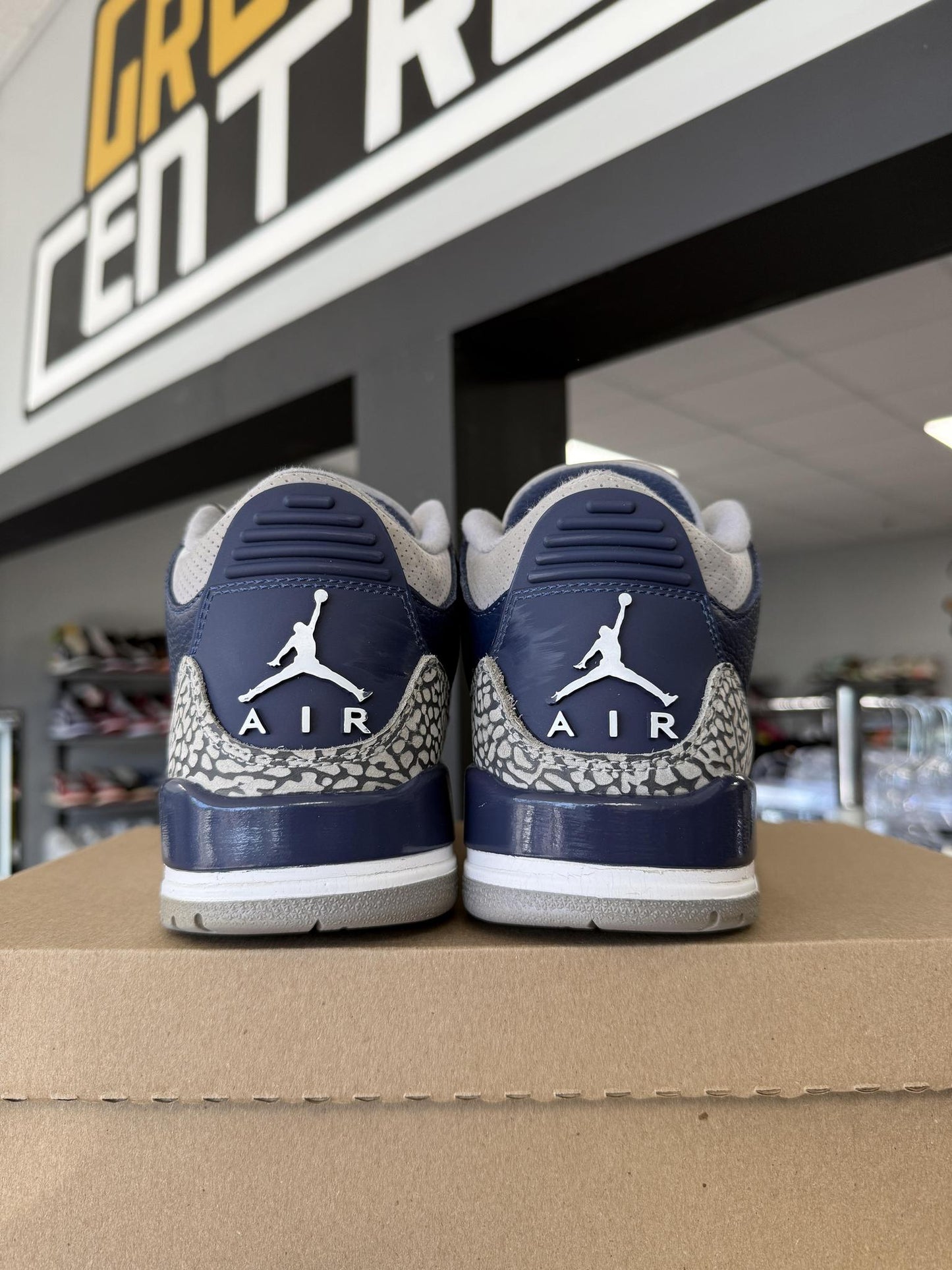 Jordan 3 "Georgetown" Used Size 8