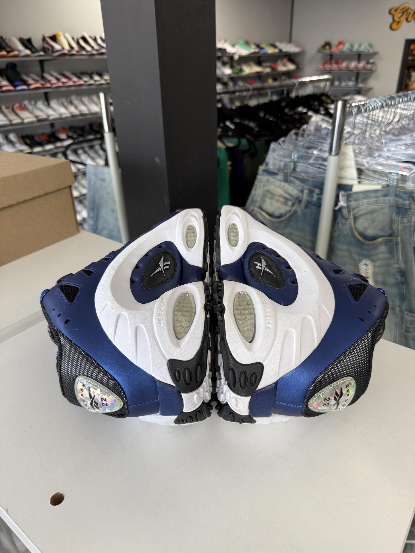 Reebok ES22 "White Blue" Used Size 11
