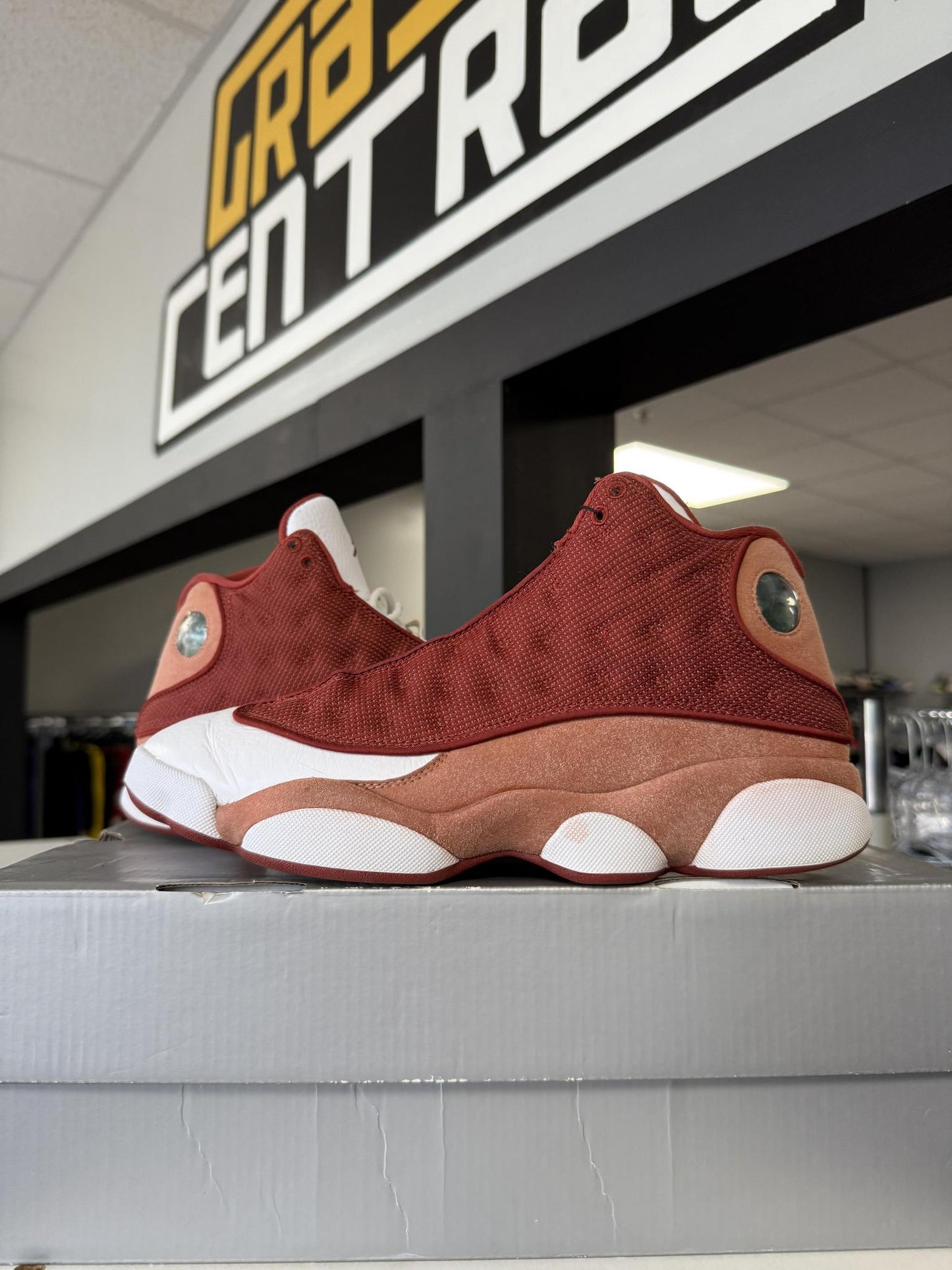 Jordan 13 "Dune Red" Used Size 9.5