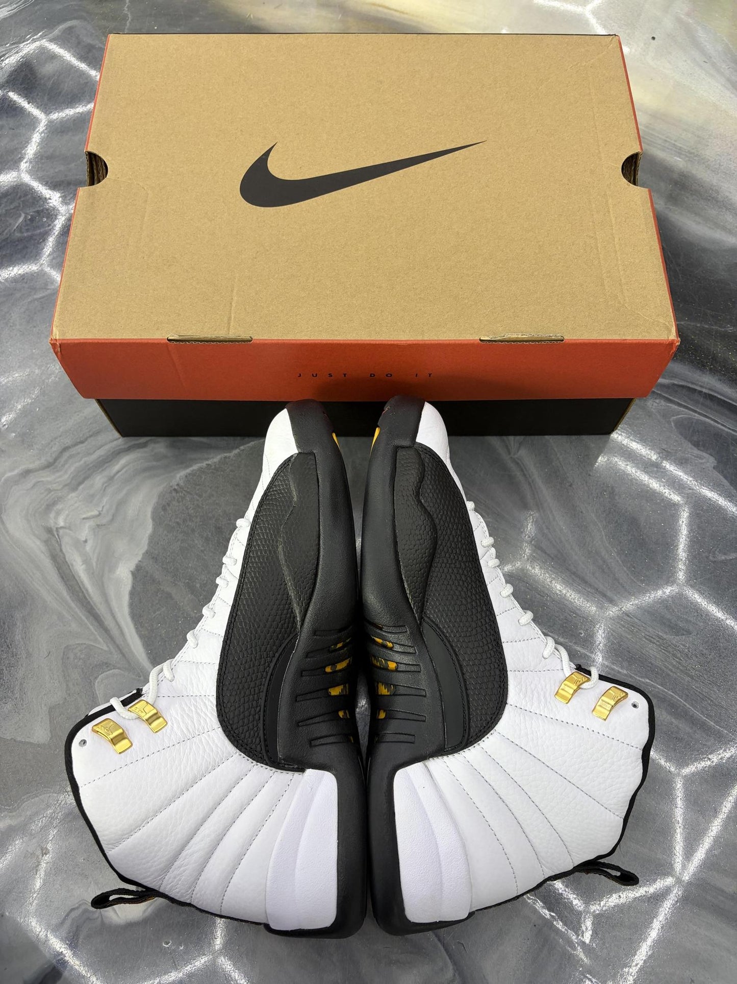 Jordan 12 "Taxi" Used Size 10