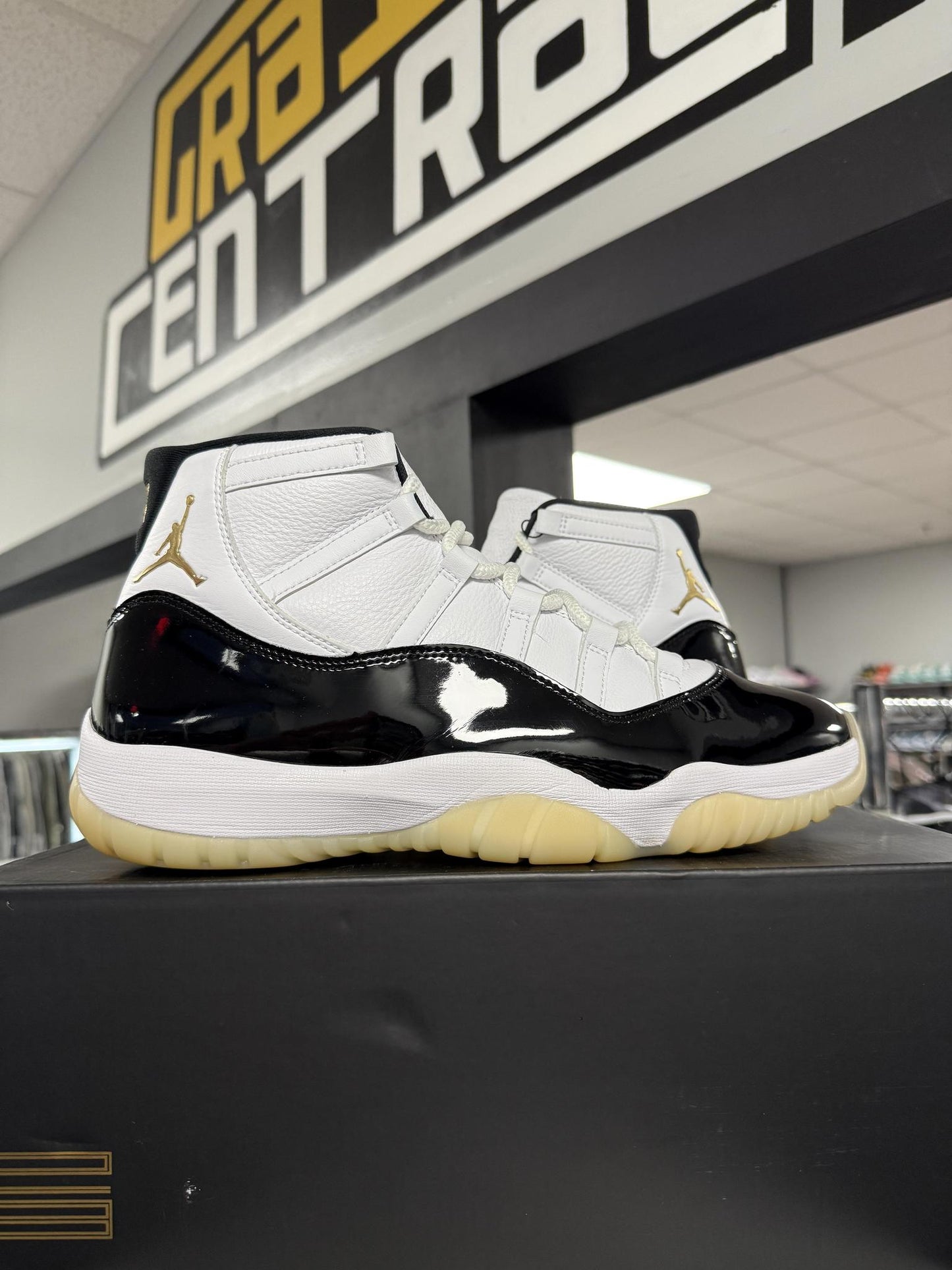 Jordan 11 "Gratitude" Used Size 12