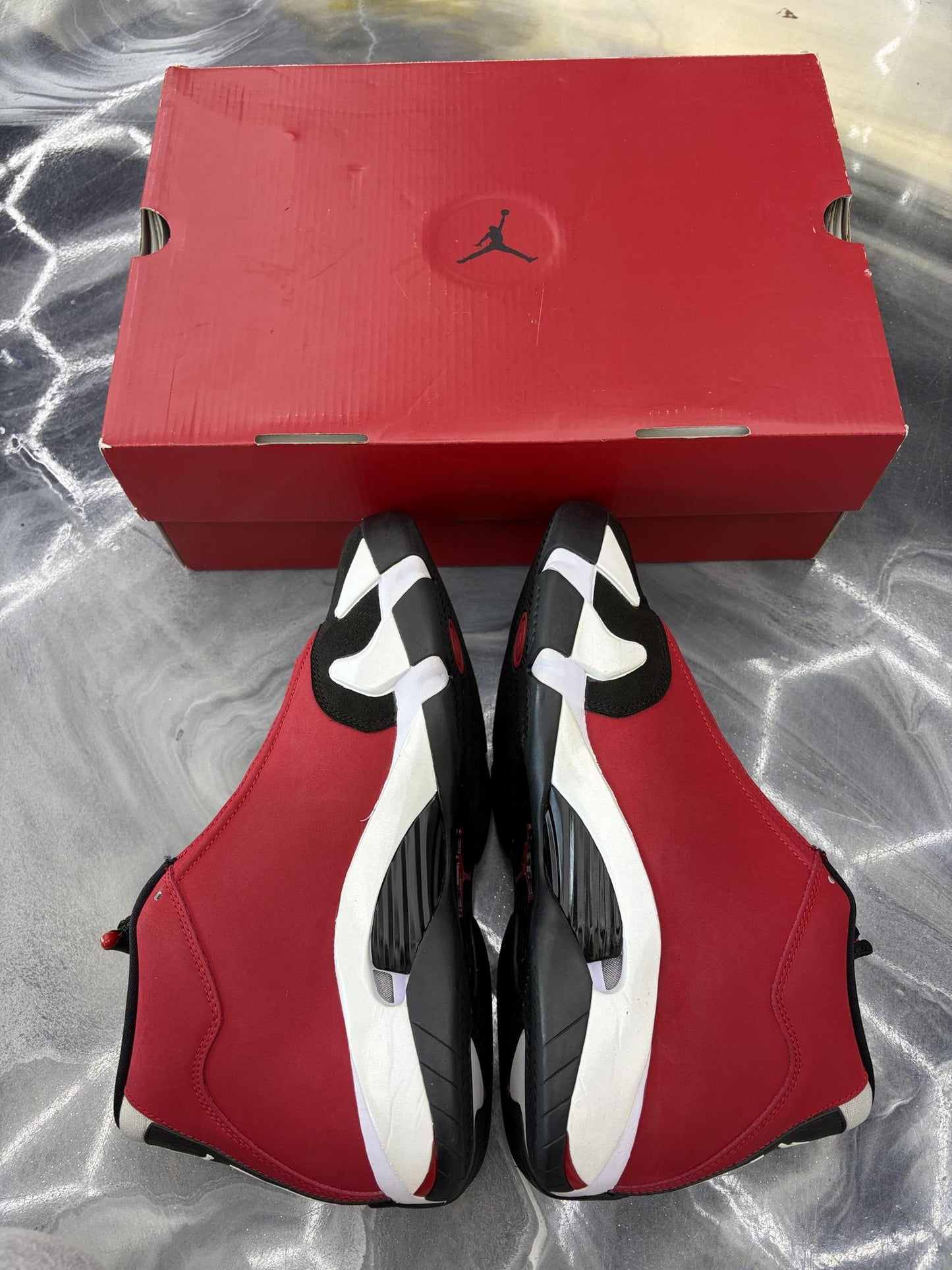 Jordan 14 "Gym Red Toro" Used Size 10