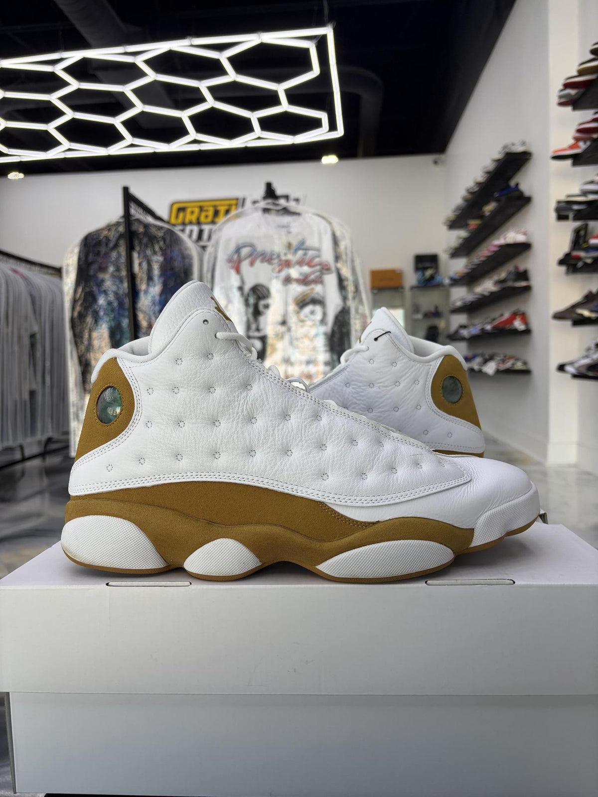 Jordan 13 "Wheat" Used Size 12