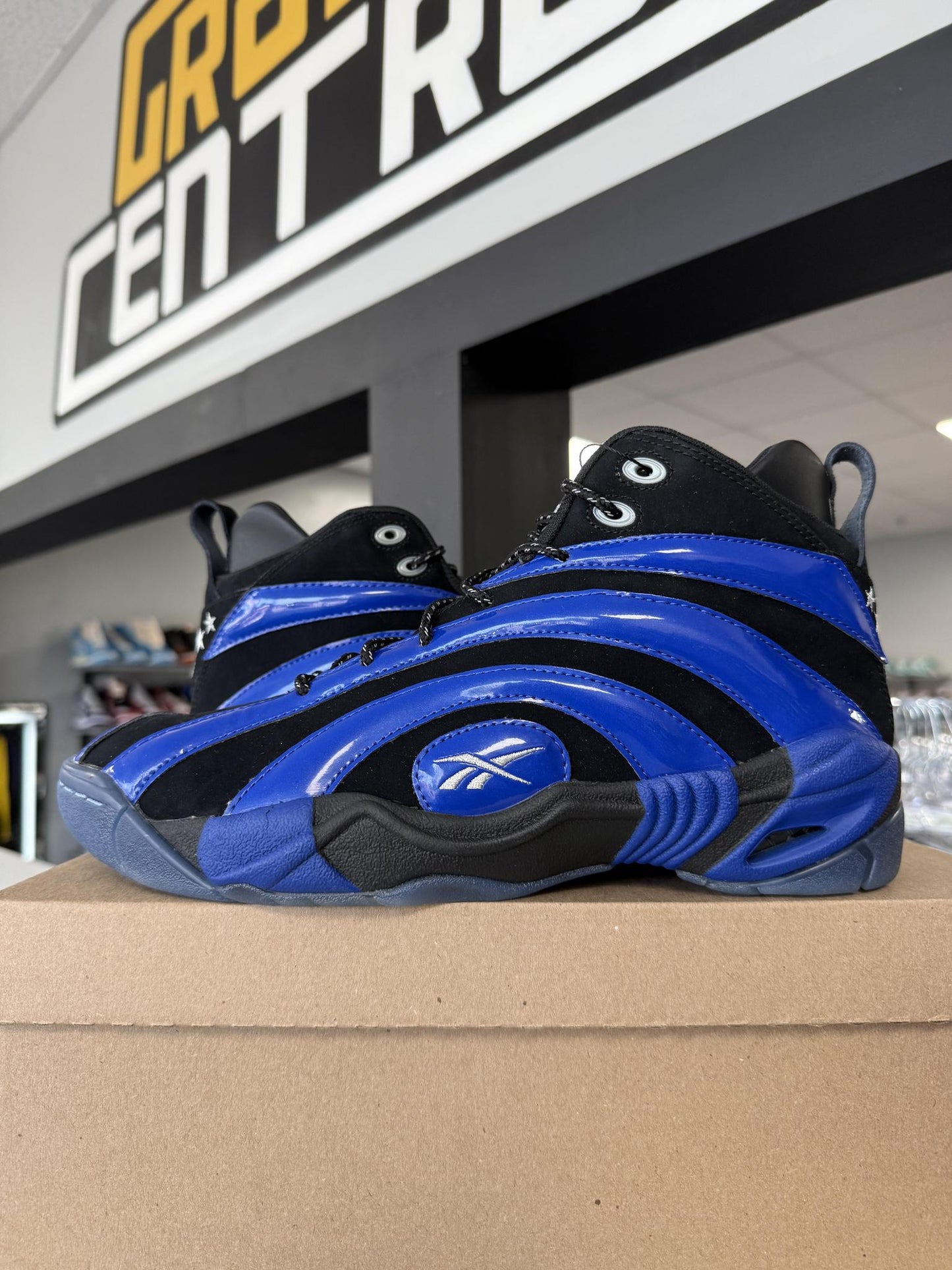 Reebok Shaqnosis "Orlando Blue Black" Used Size 11.5