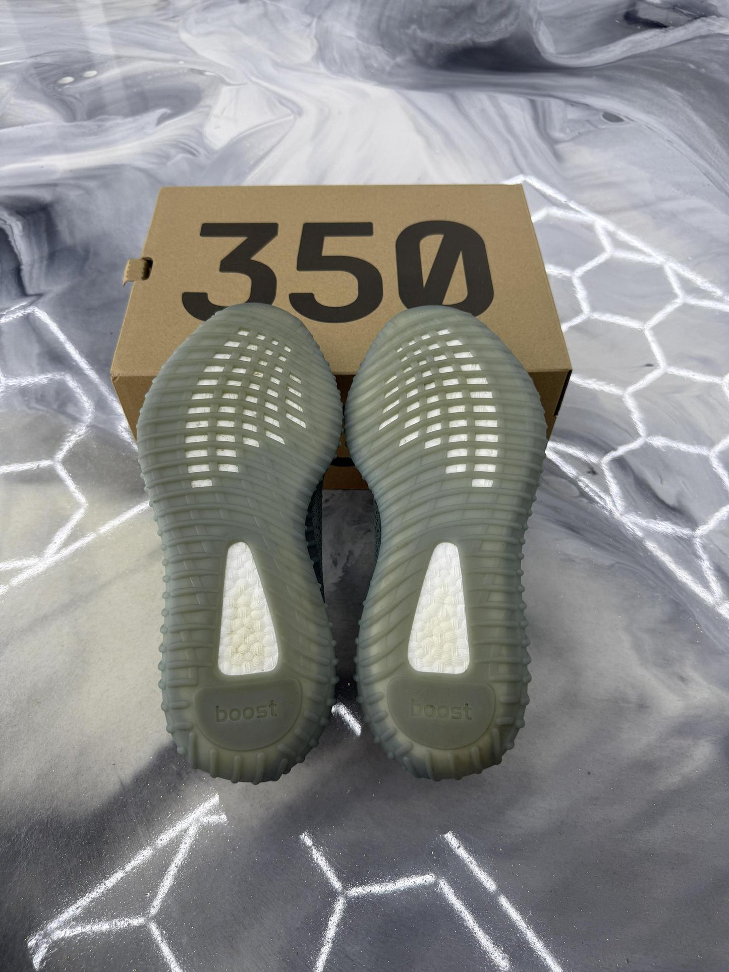 Adidas Yeezy 350 Boost "Salt" Used Size 8.5