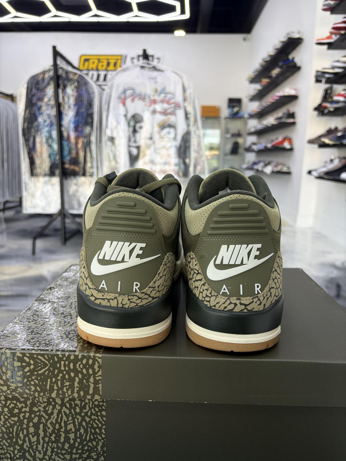 Jordan 3 "Family Affair" Used Size 12