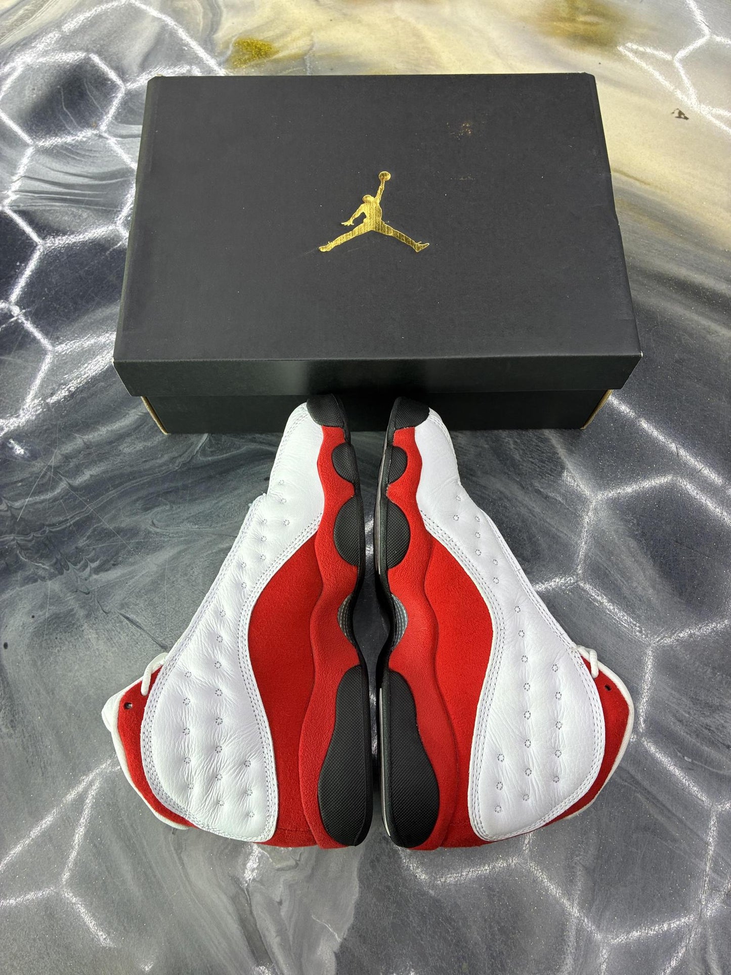 Jordan 13 'Chicago" Used Size 7Y/8.5W