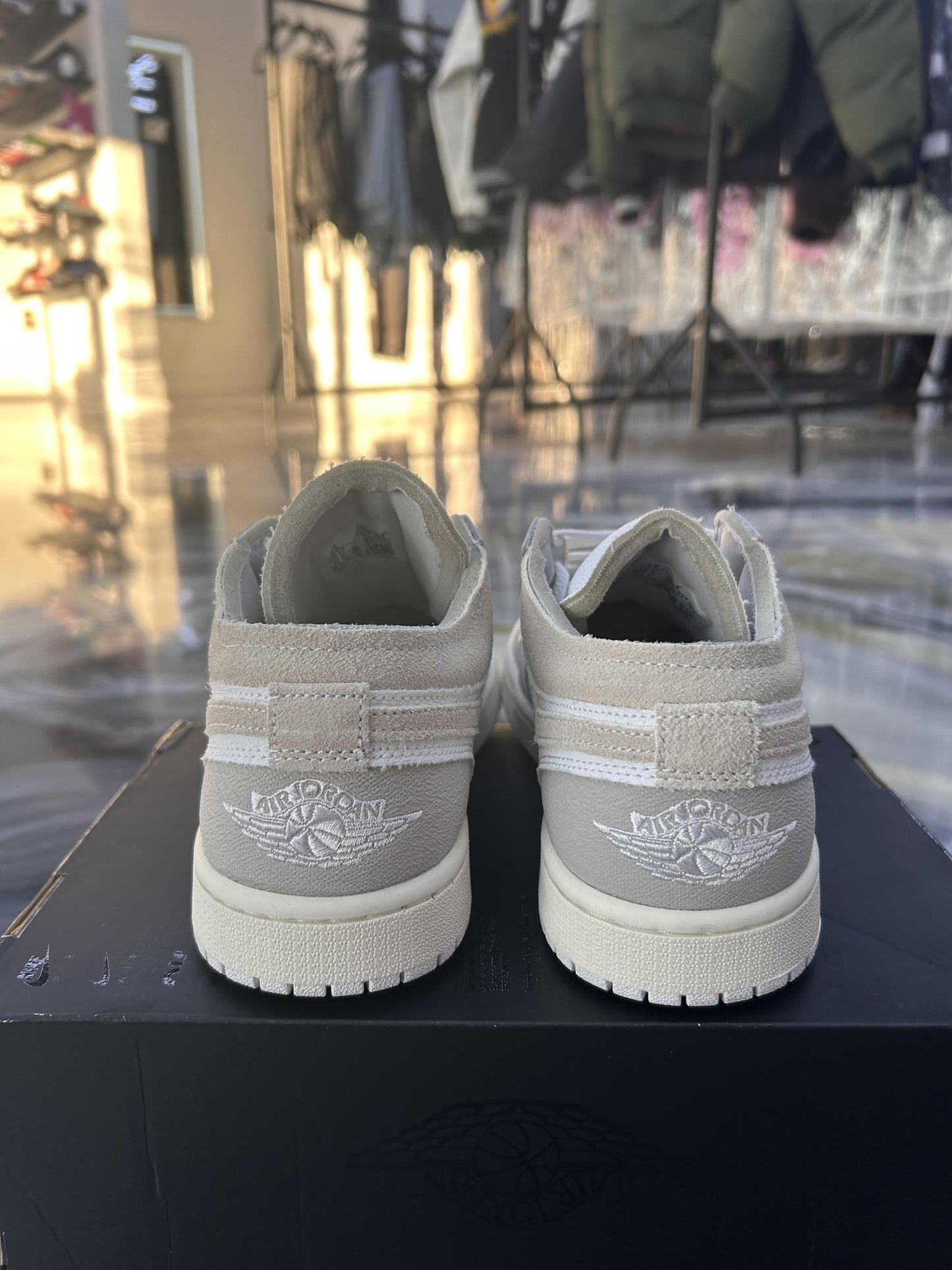 Jordan 1 Low "Craft Sail" Used Size 8.5
