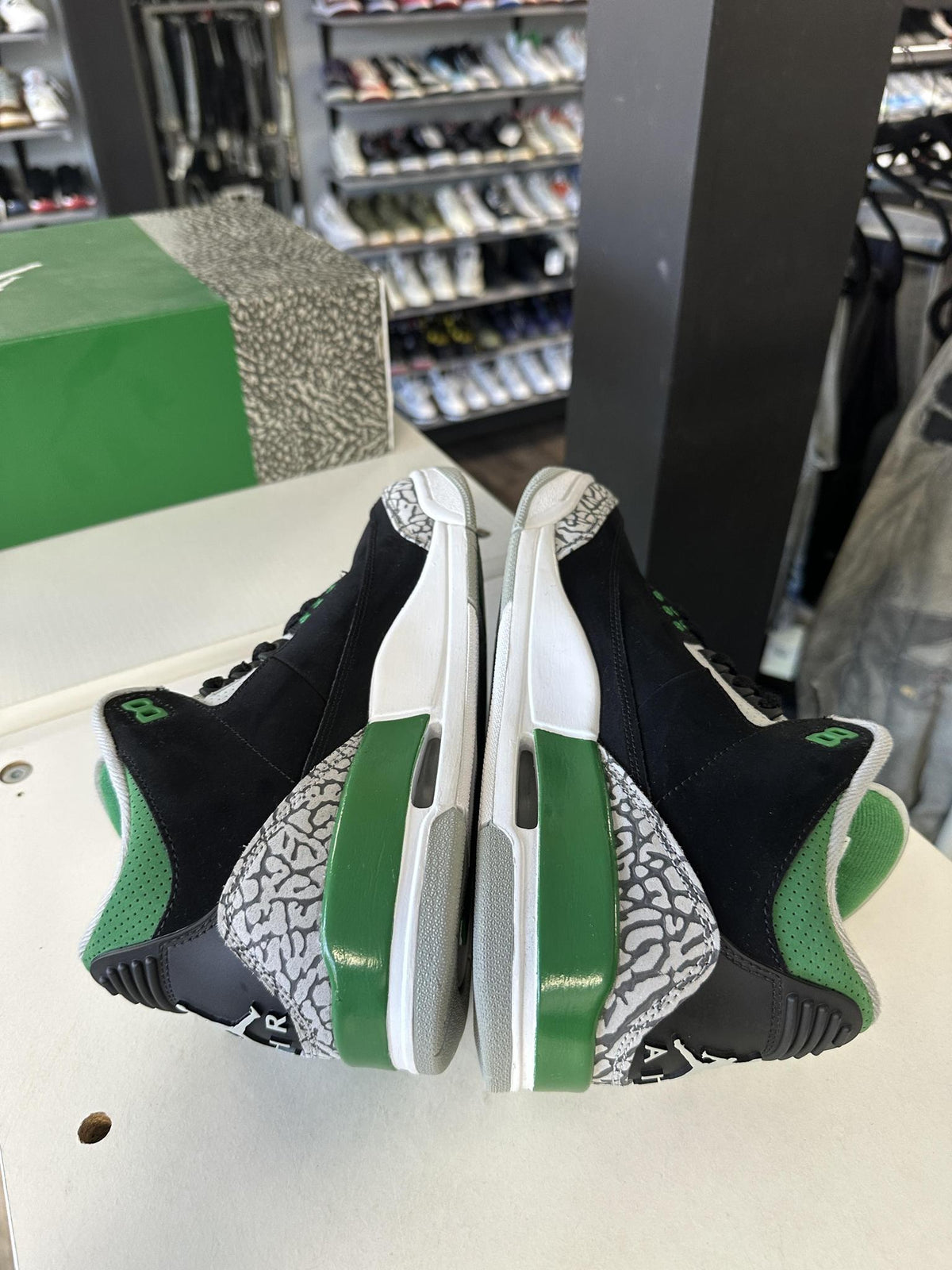 Jordan 3 "Pine Green" Size 8 Used