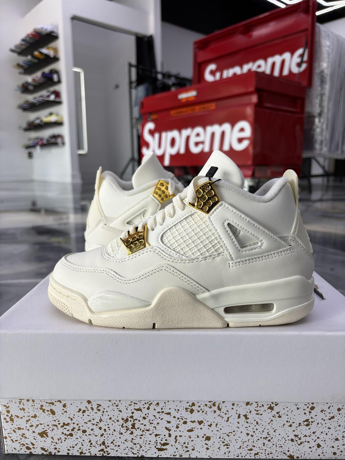 Jordan 4 "Metallic Gold" Used Size 3.5Y/5W