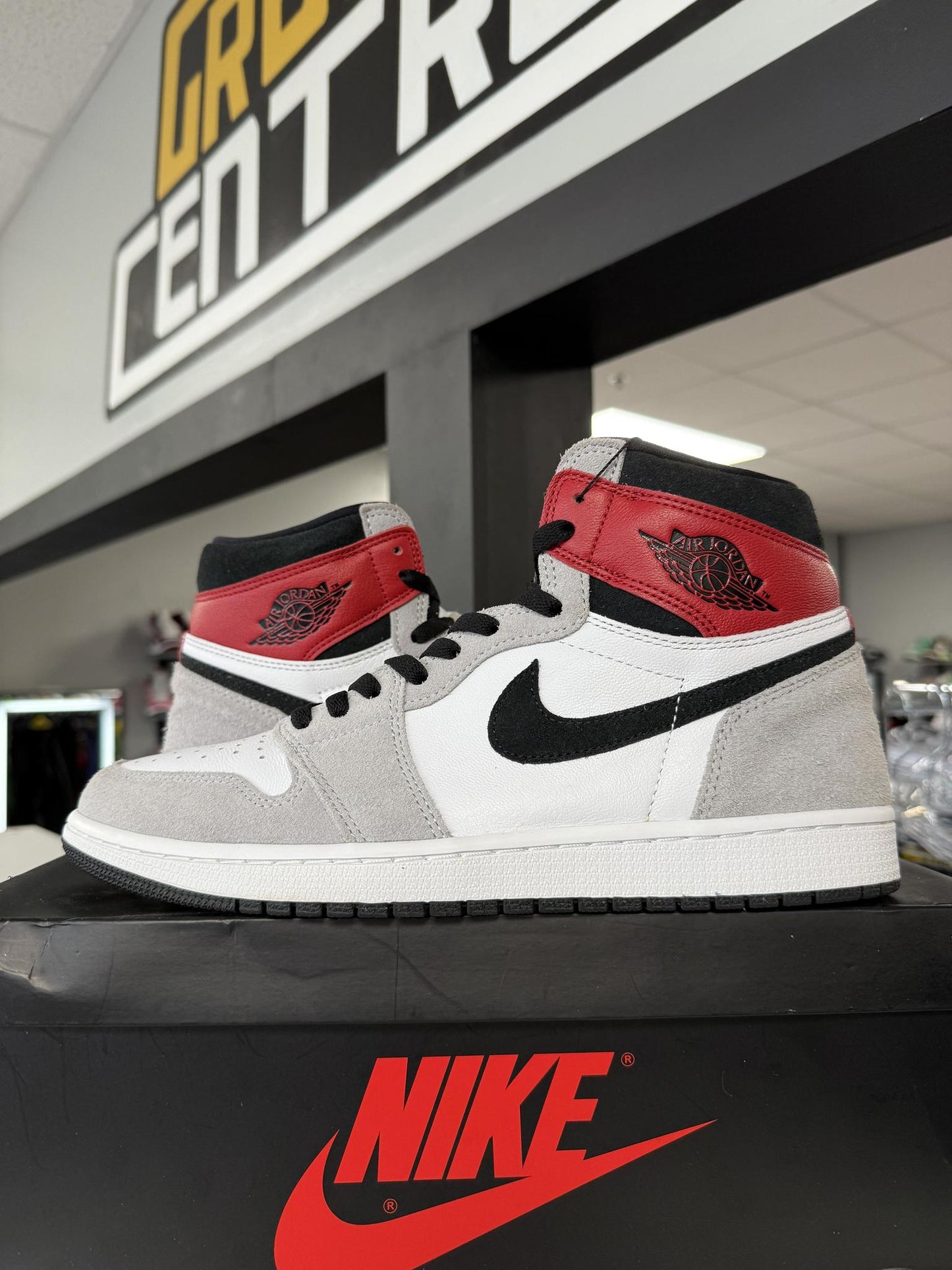Jordan 1 "Smoke Grey" Used Size 11