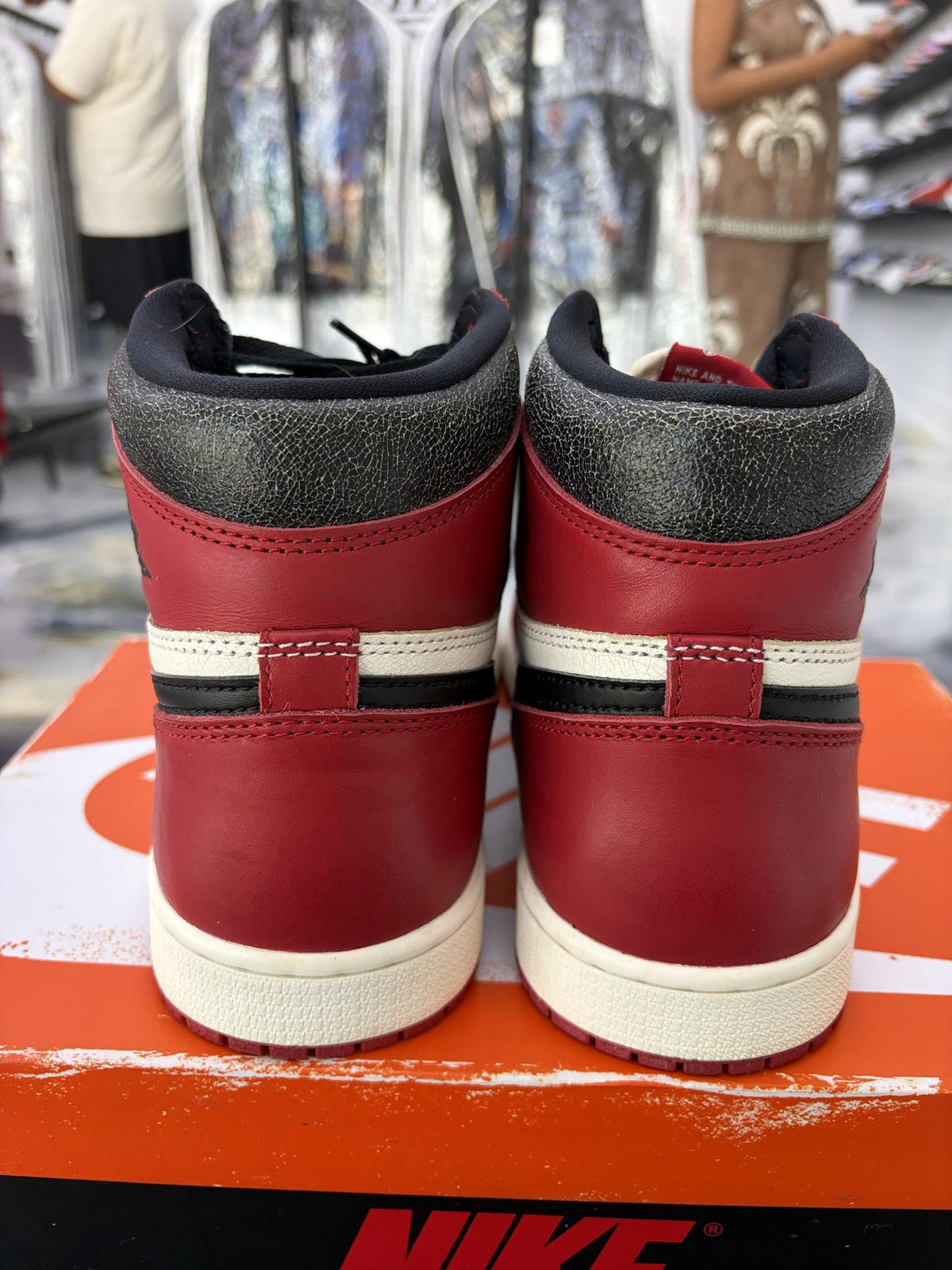 Jordan 1 "Chicago Lost & Found" Used Size 10