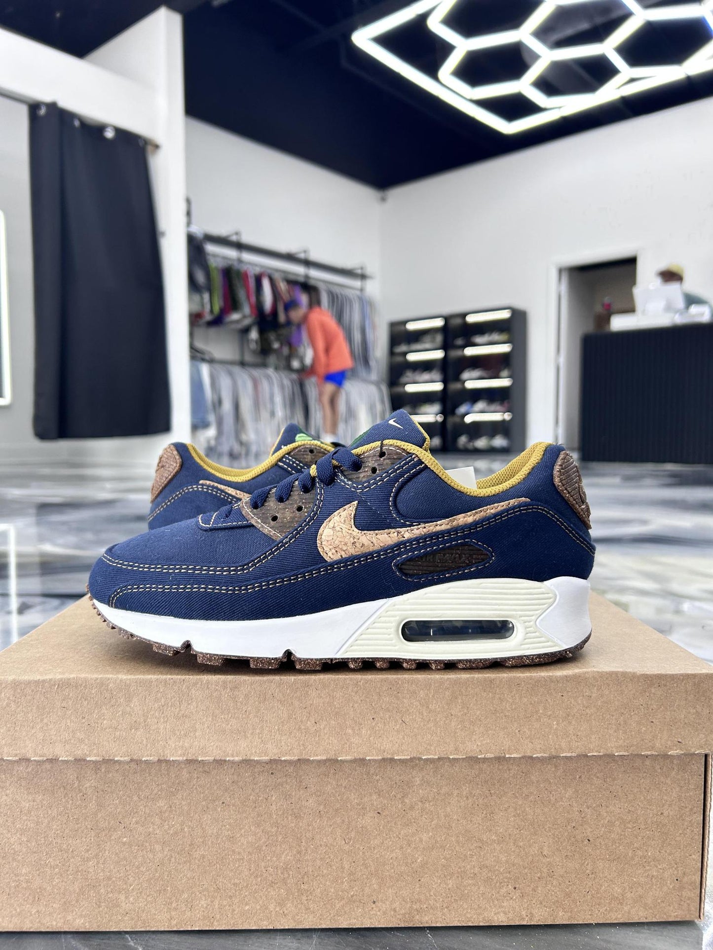 Nike Air Max 90 "Obsidian Cork" Used Size 6Y/7.5W