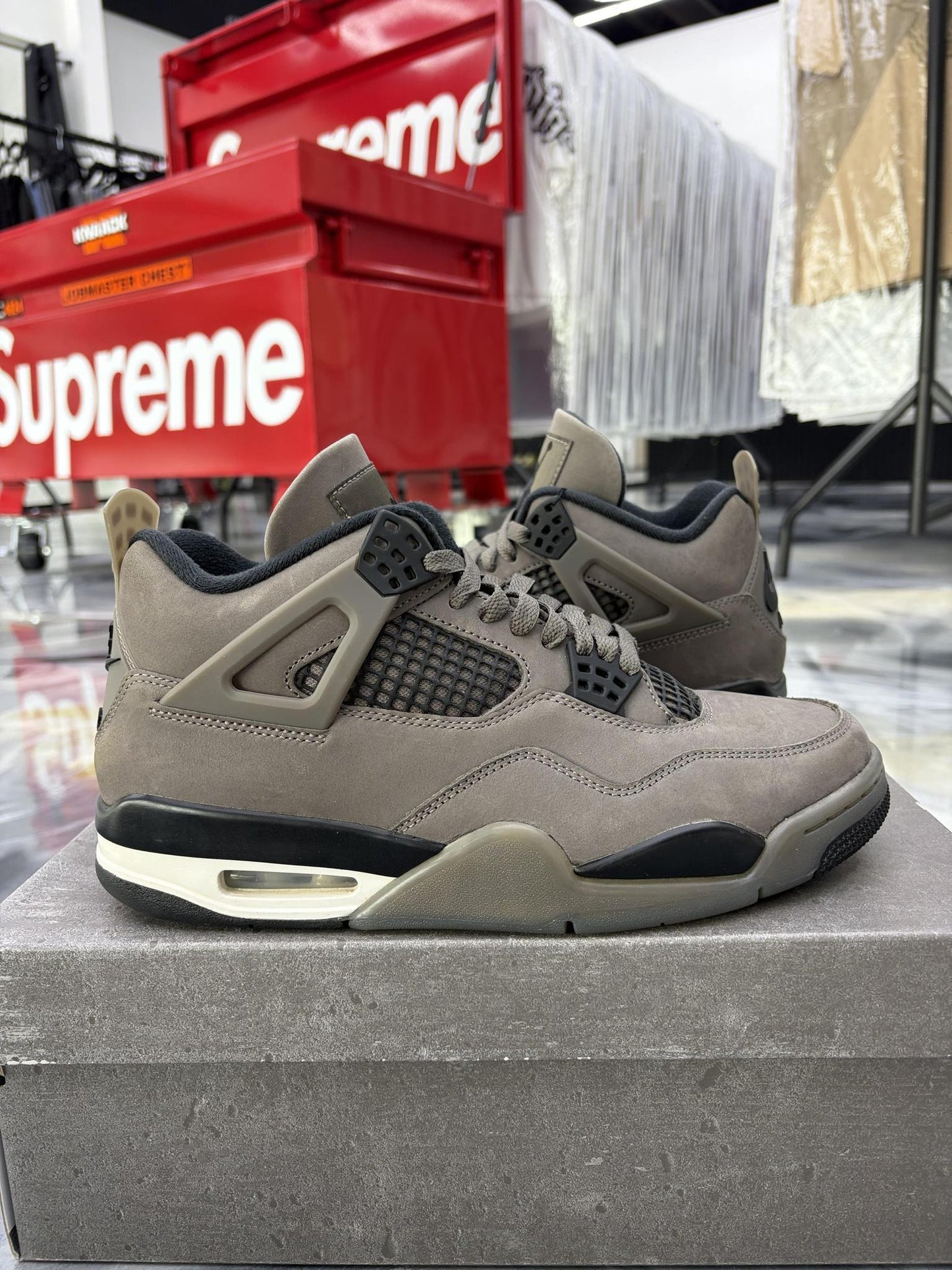 Jordan 4 "Cavestone" Used Size 9.5