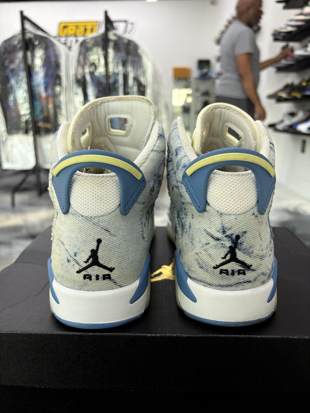 Jordan 6 "Washed Denim" Used Size 6.5Y/8W