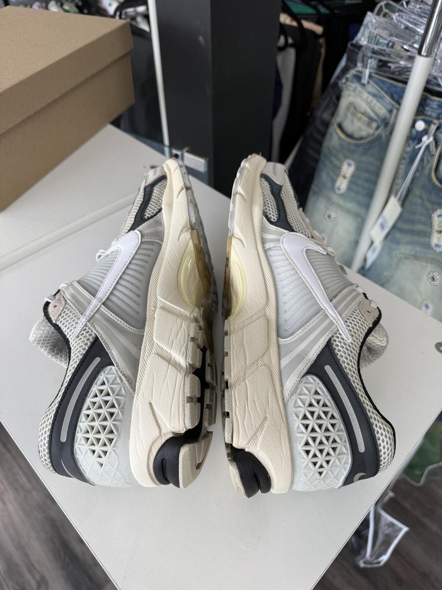 Nike Vomero 5 "Supersonic" Used Size 13