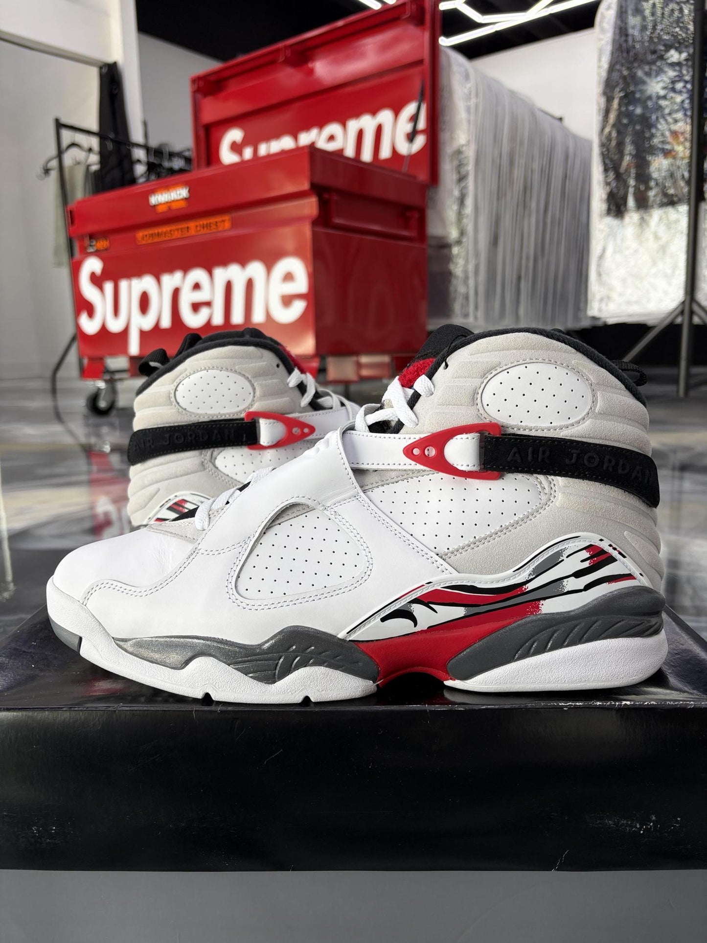Jordan 8 "Bugs Bunny" Used Size 12