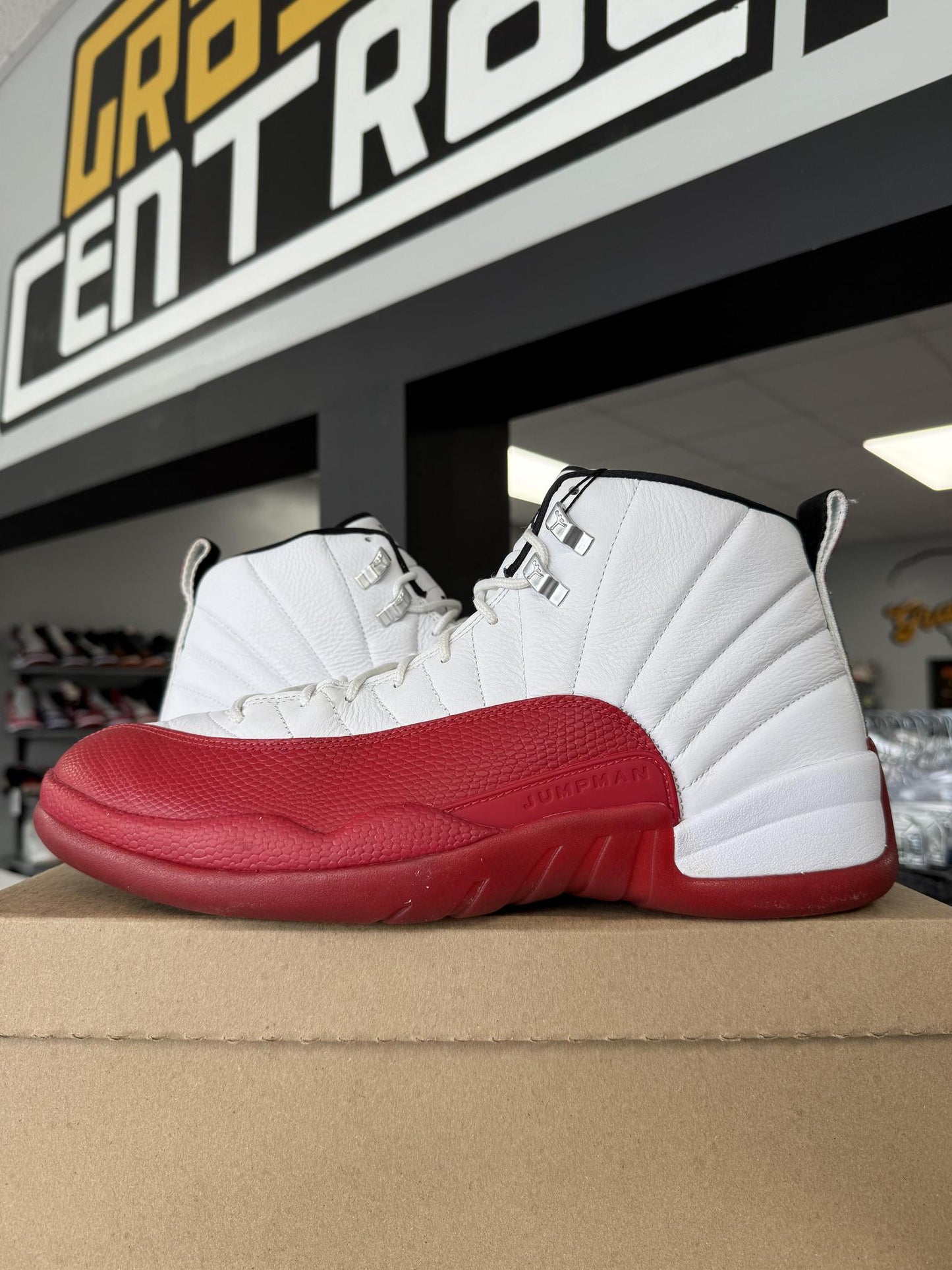 Jordan 12 "Cherry" Used Size 13