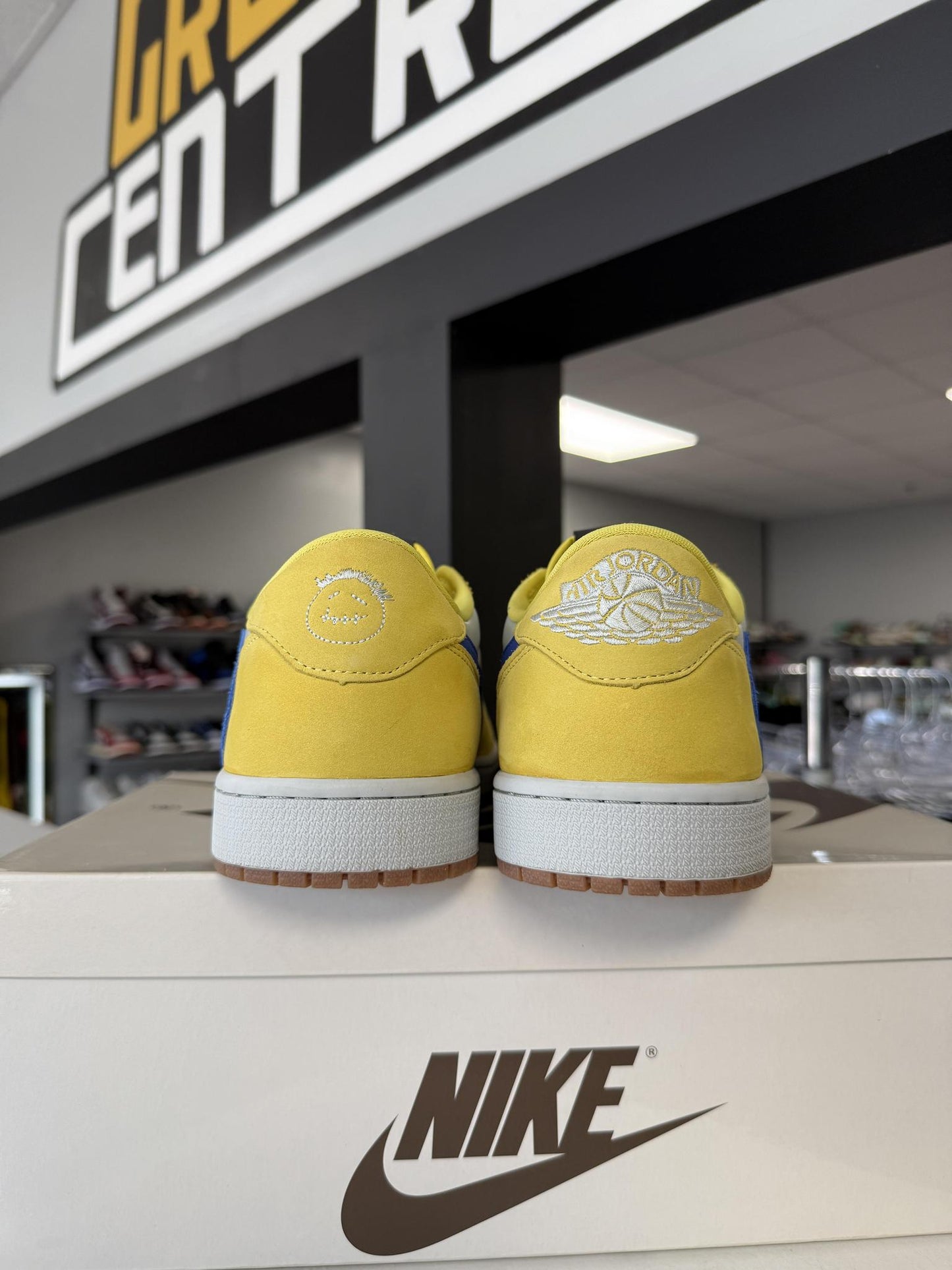 Jordan 1 Low x Travis Scott "Canary" Used Size 14